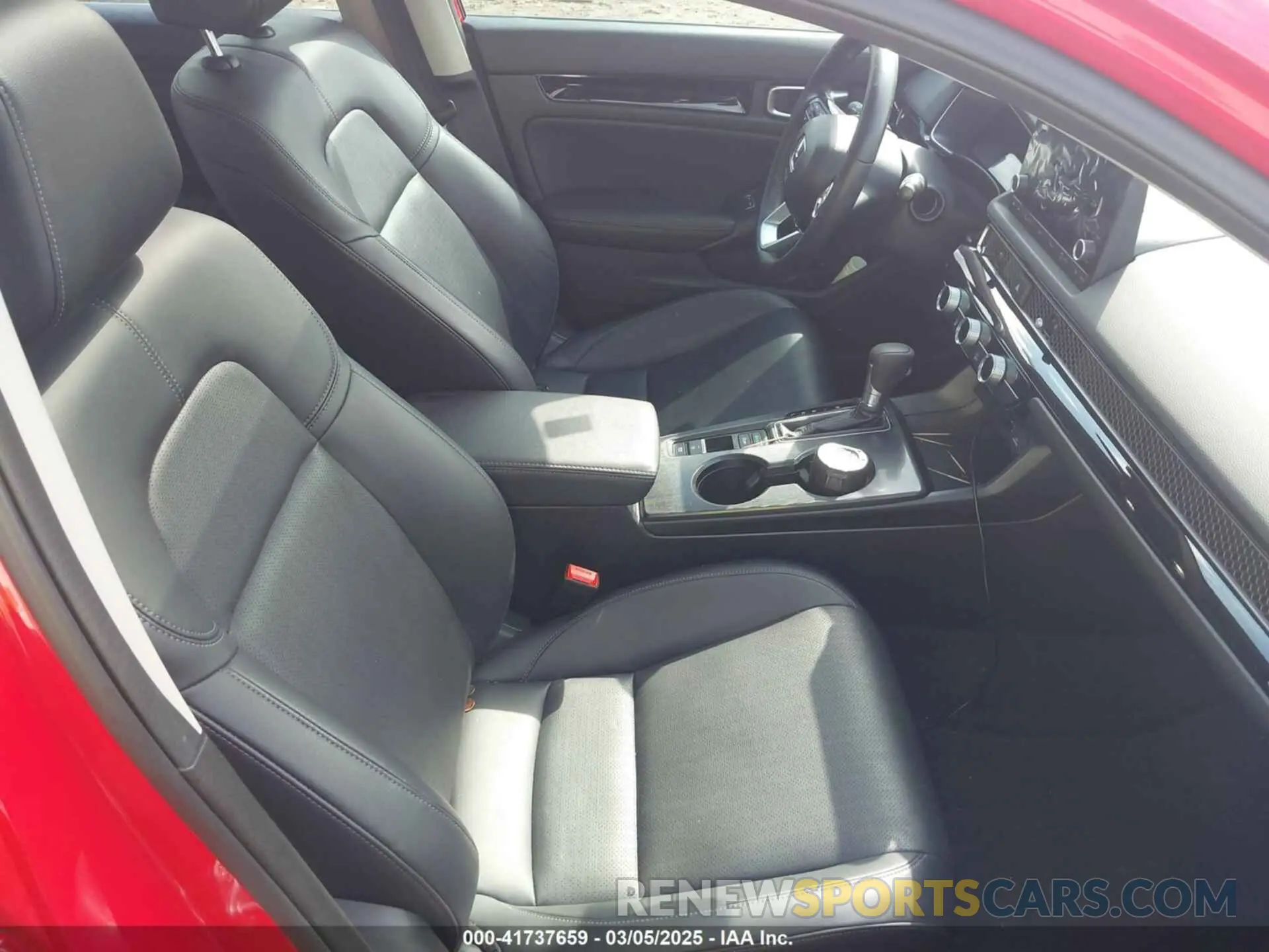 5 Photograph of a damaged car 19XFL1H79PE016336 HONDA CIVIC 2023