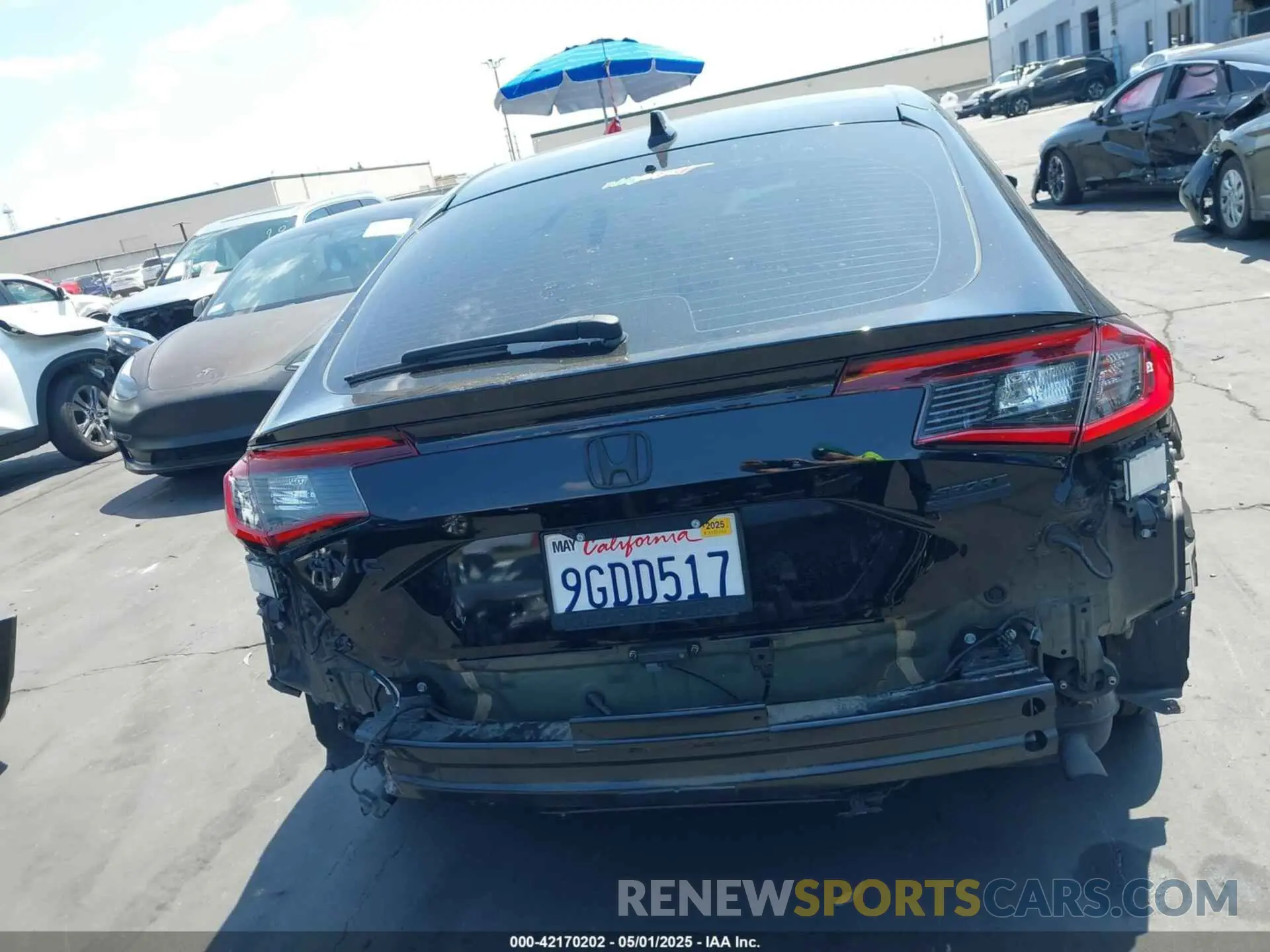 17 Photograph of a damaged car 19XFL1H80PE009154 HONDA CIVIC 2023