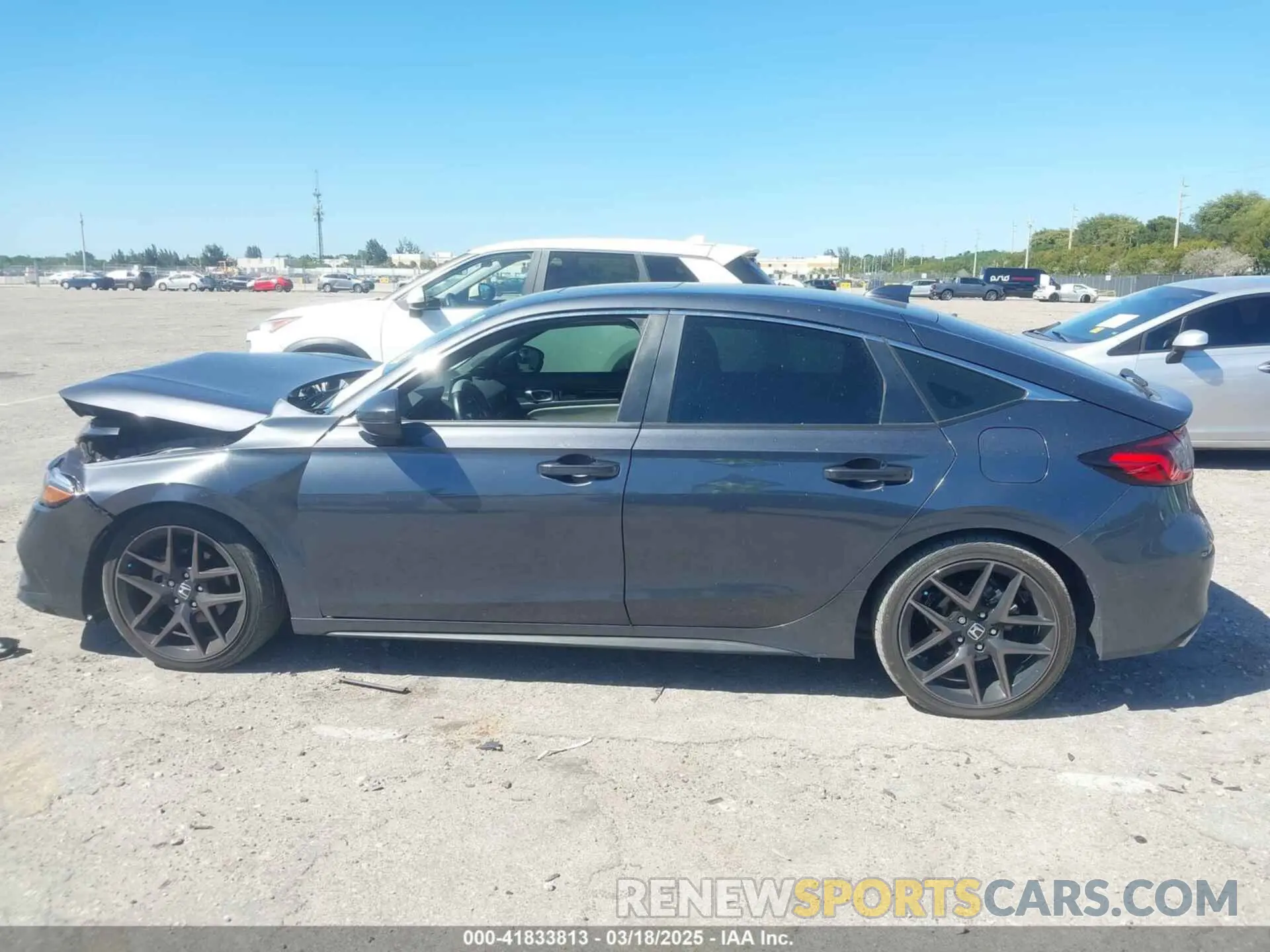 14 Photograph of a damaged car 19XFL1H80PE017819 HONDA CIVIC 2023