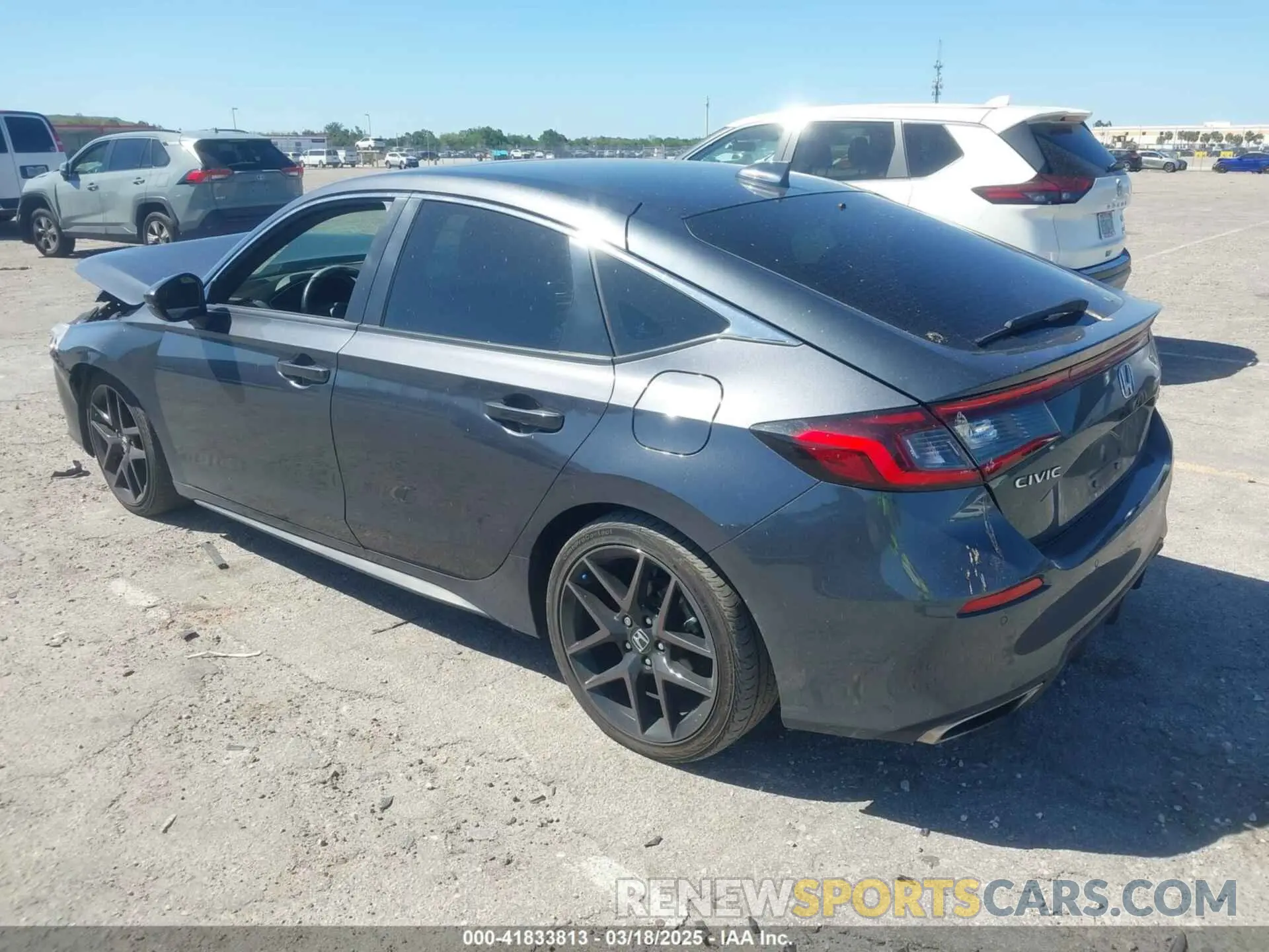 3 Photograph of a damaged car 19XFL1H80PE017819 HONDA CIVIC 2023