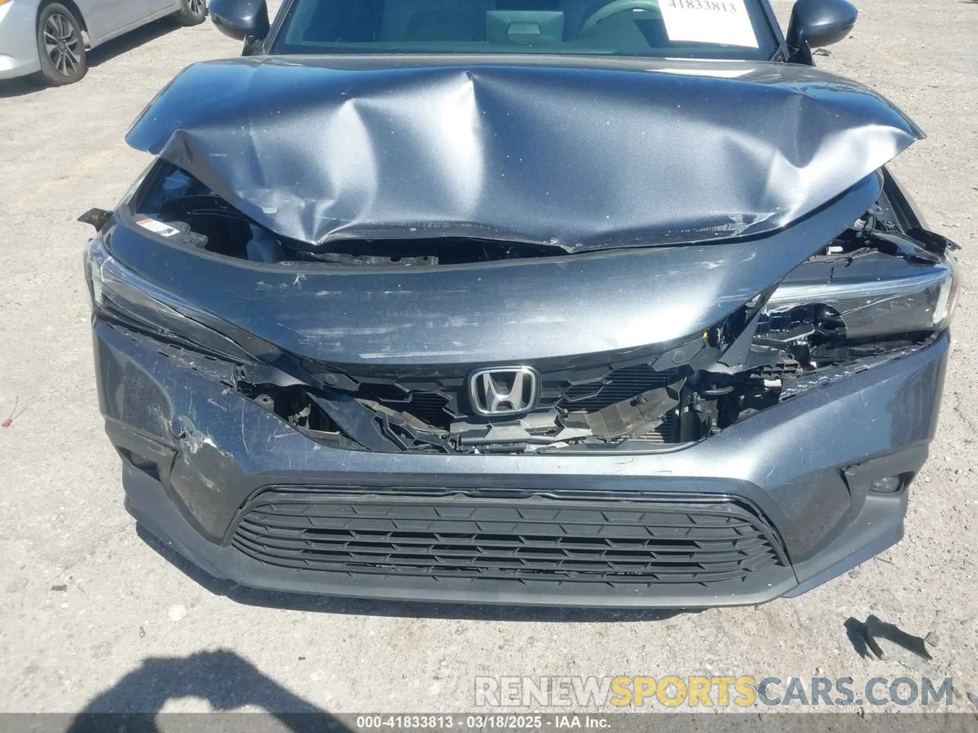 6 Photograph of a damaged car 19XFL1H80PE017819 HONDA CIVIC 2023