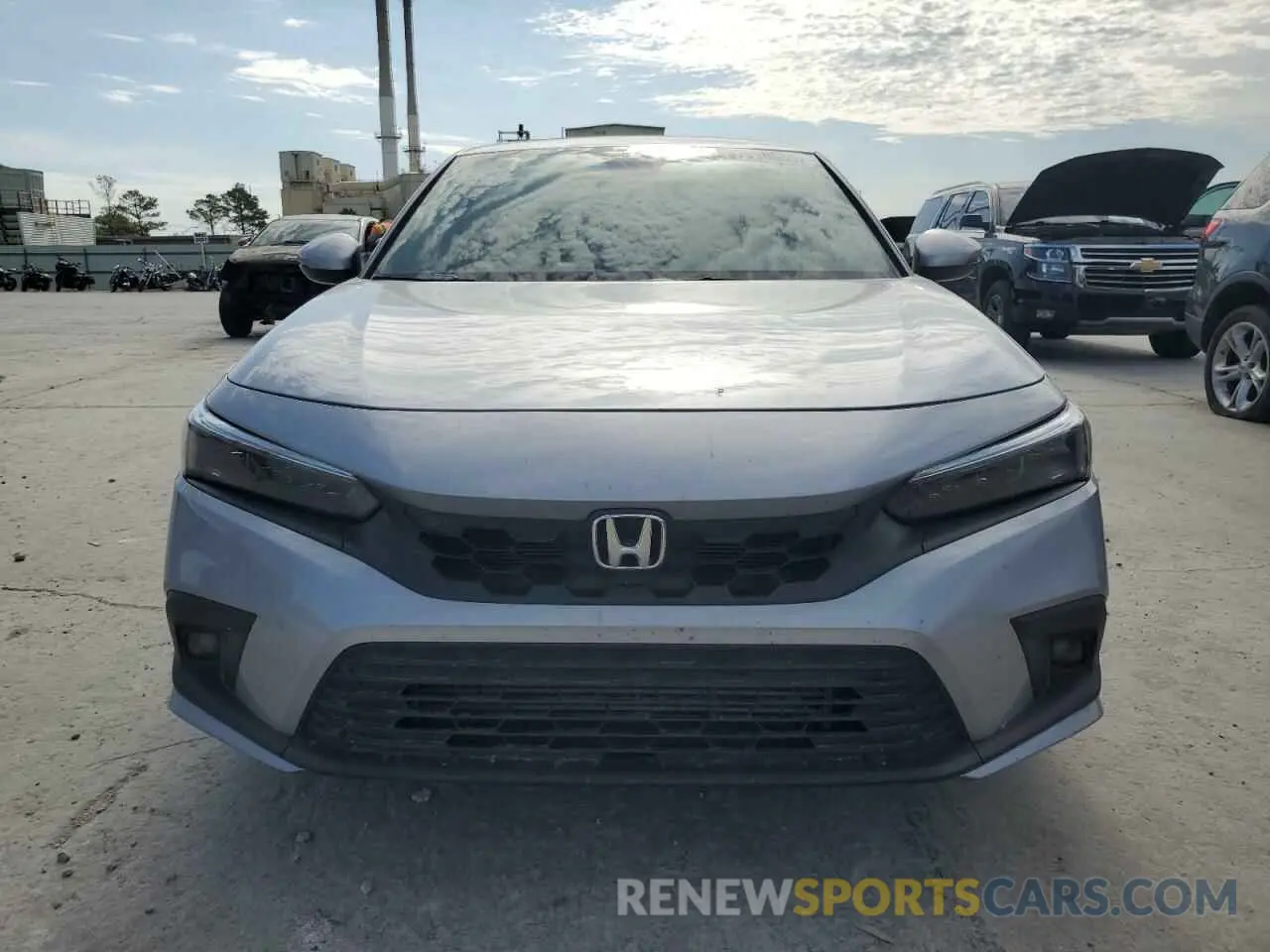 5 Photograph of a damaged car 19XFL1H82PE004859 HONDA CIVIC 2023