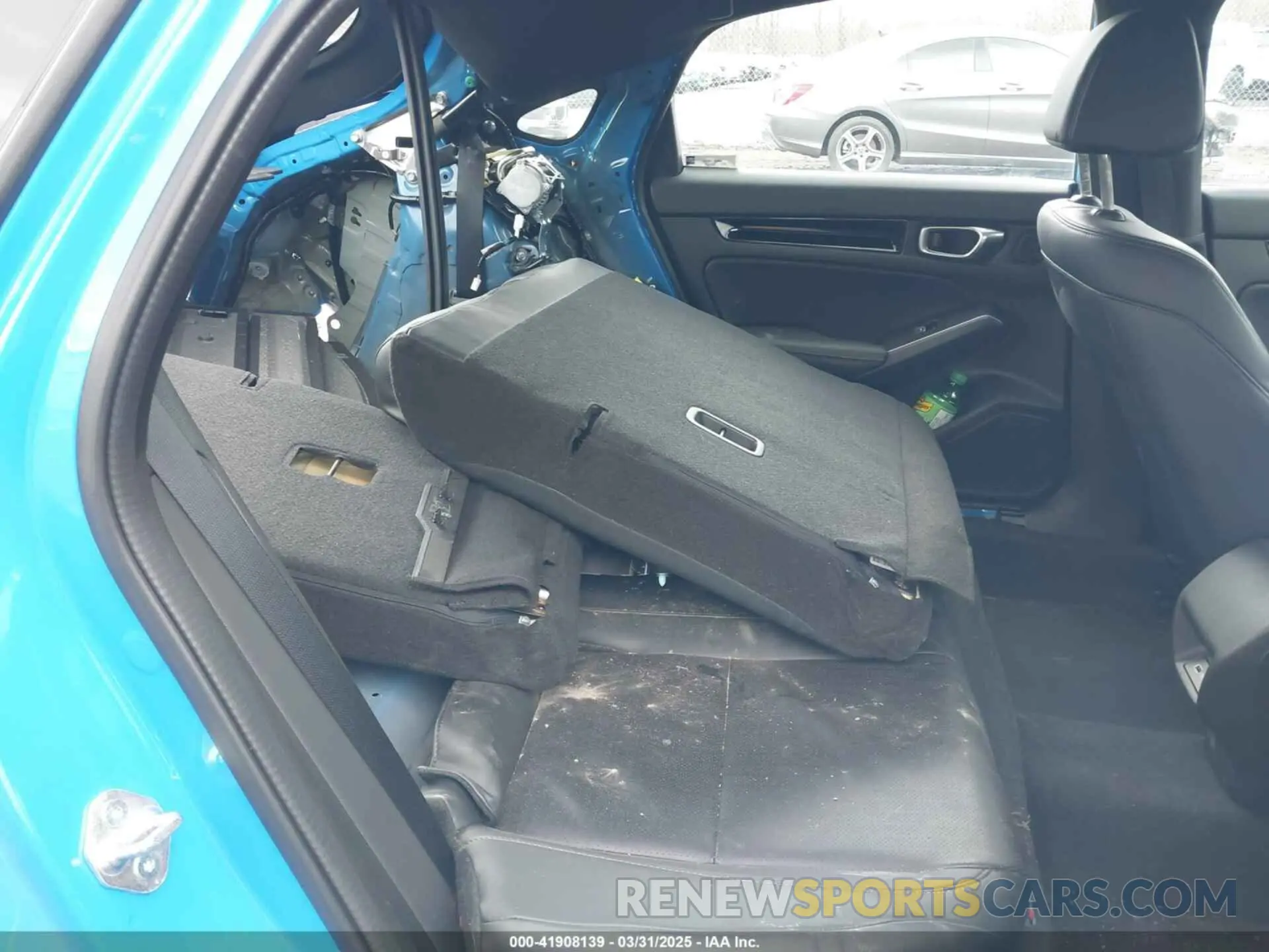 8 Photograph of a damaged car 19XFL1H83PE009309 HONDA CIVIC 2023