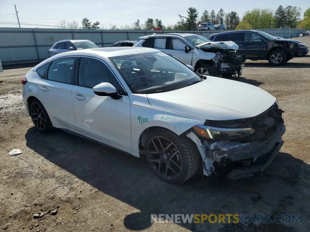 4 Photograph of a damaged car 19XFL1H84PE005074 HONDA CIVIC 2023