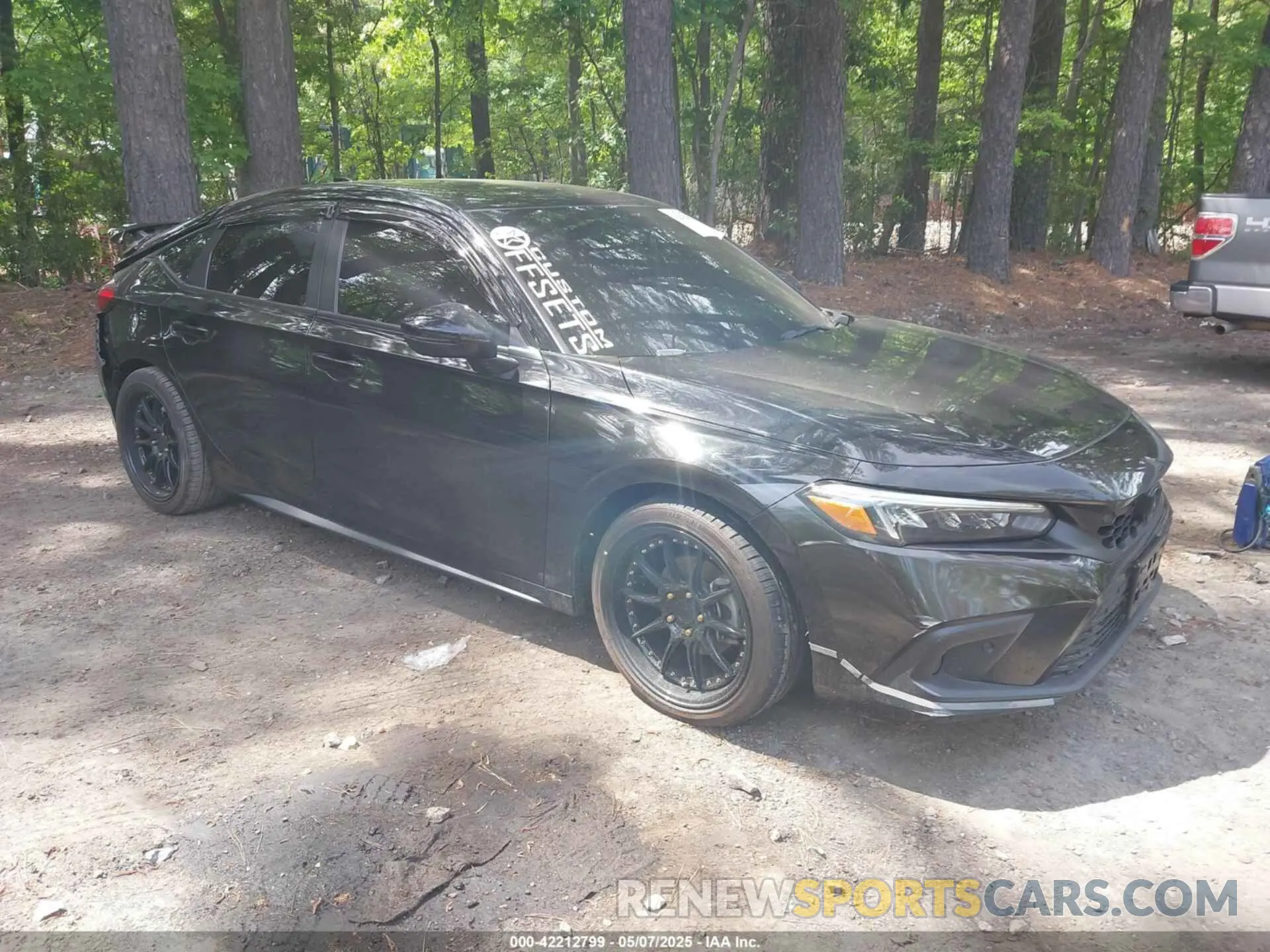 1 Photograph of a damaged car 19XFL1H88PE001075 HONDA CIVIC 2023