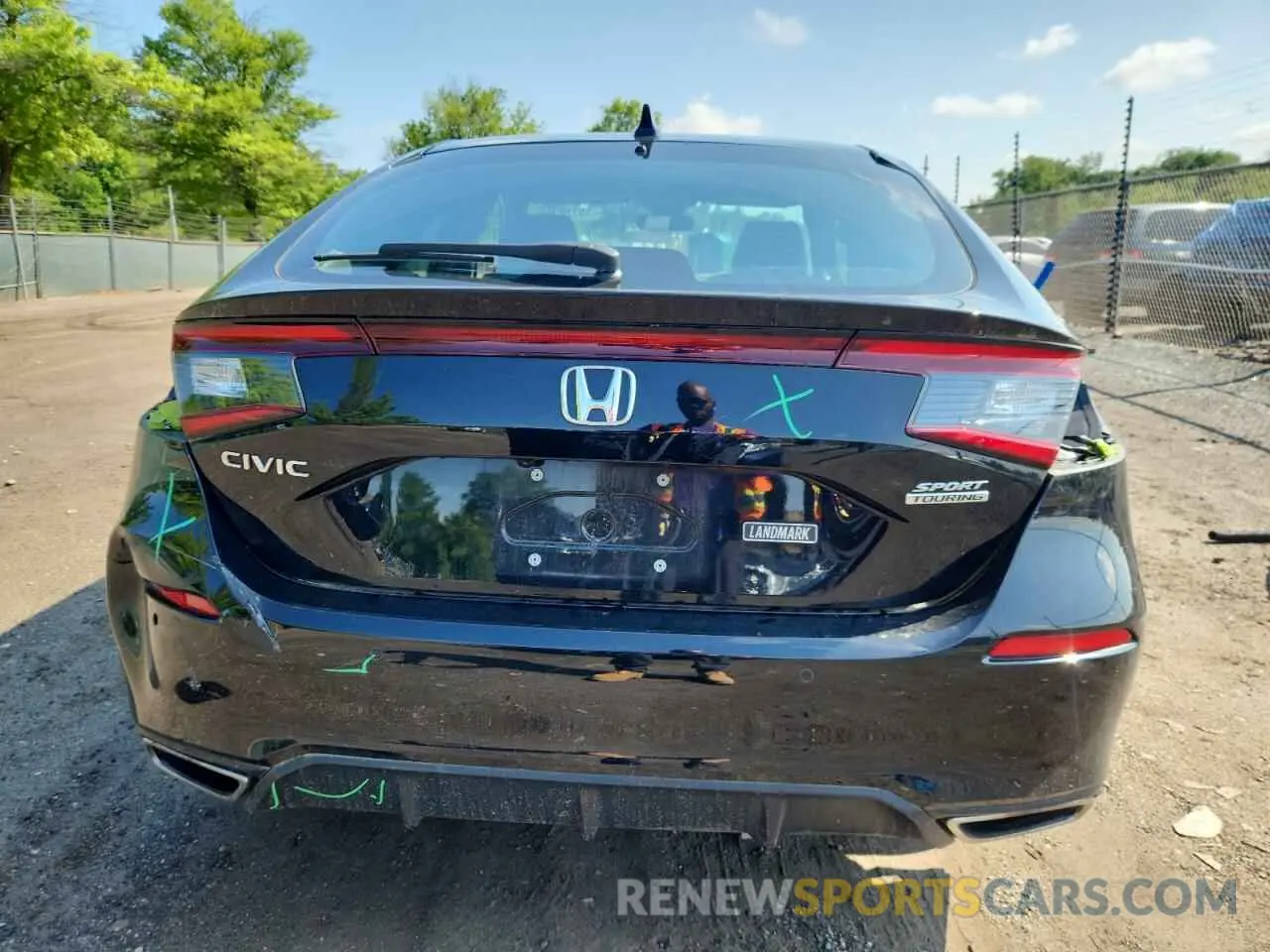 6 Photograph of a damaged car 19XFL1H8XPE000932 HONDA CIVIC 2023