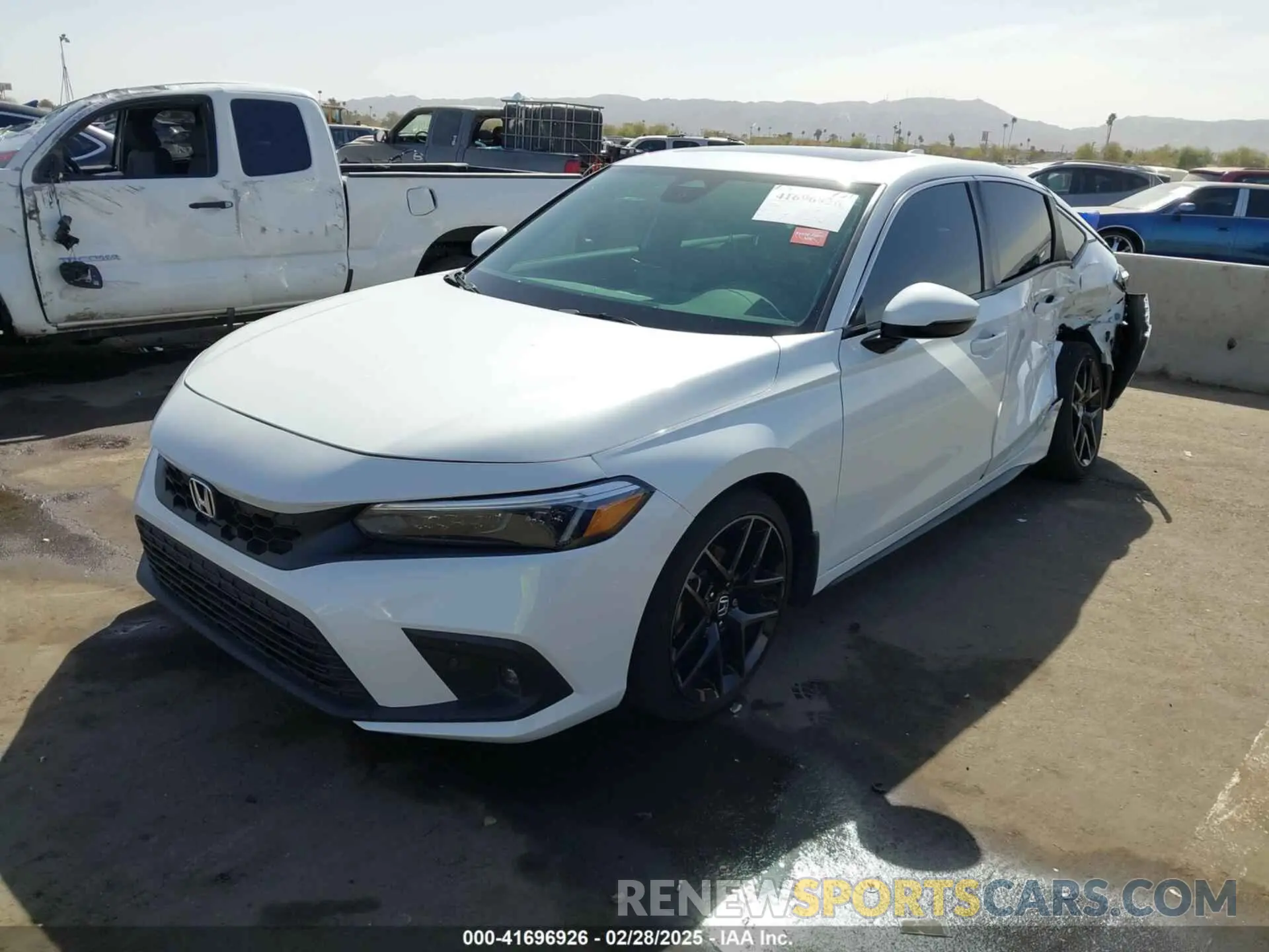 2 Photograph of a damaged car 19XFL1H8XPE001868 HONDA CIVIC 2023