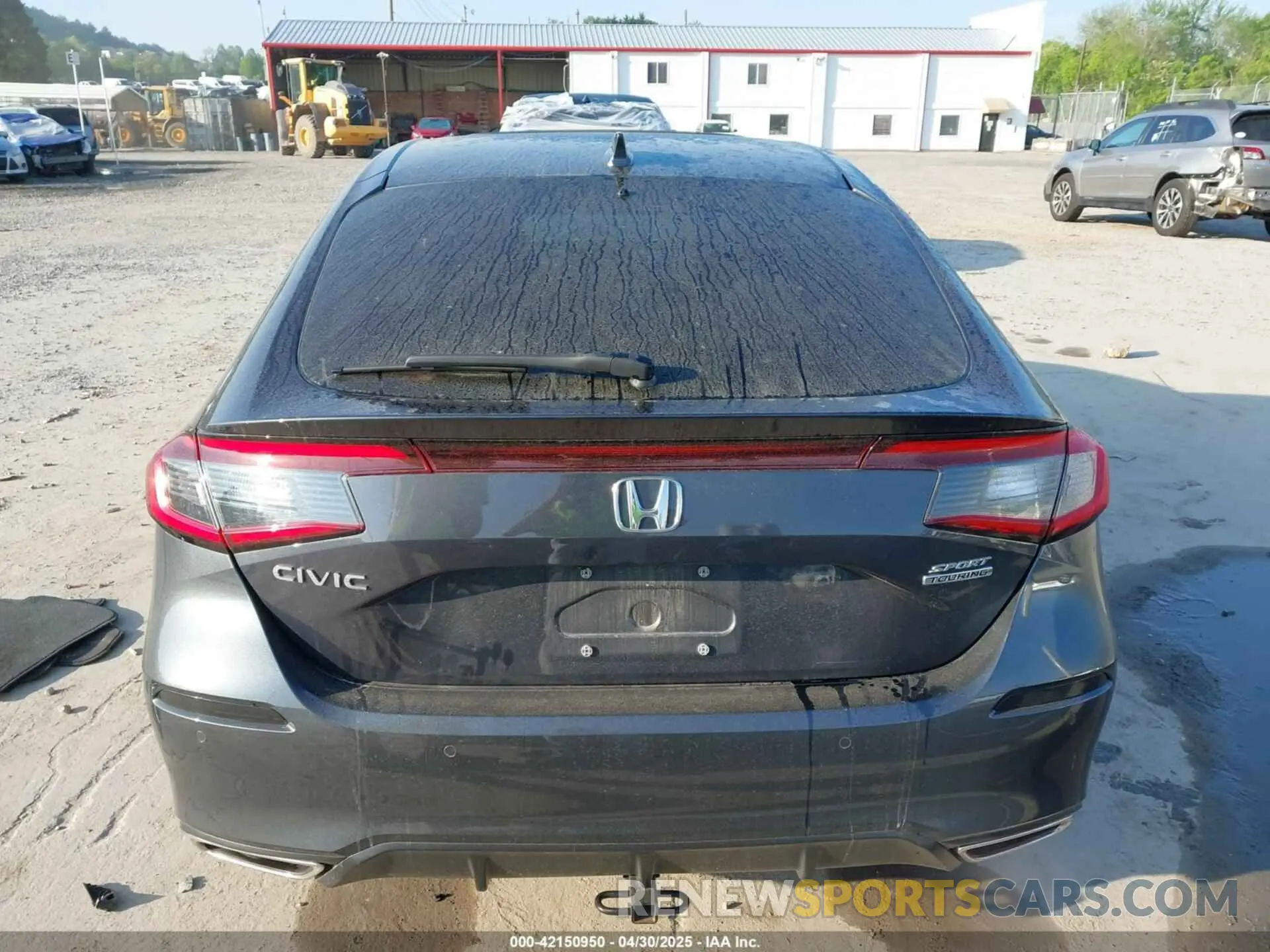 17 Photograph of a damaged car 19XFL1H8XPE006441 HONDA CIVIC 2023