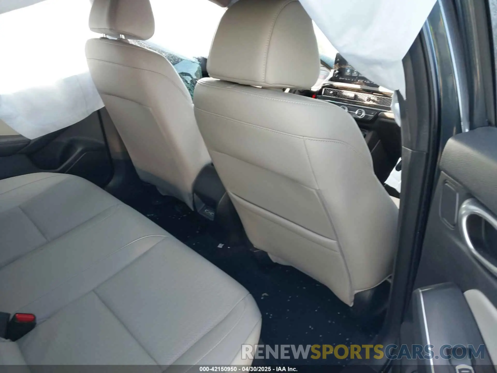 8 Photograph of a damaged car 19XFL1H8XPE006441 HONDA CIVIC 2023