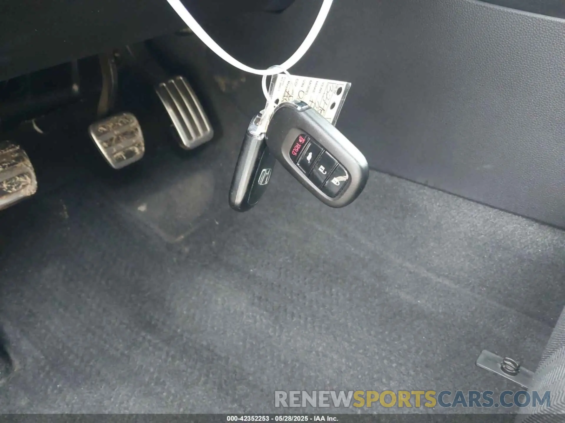 11 Photograph of a damaged car 19XFL2G87PE014715 HONDA CIVIC 2023