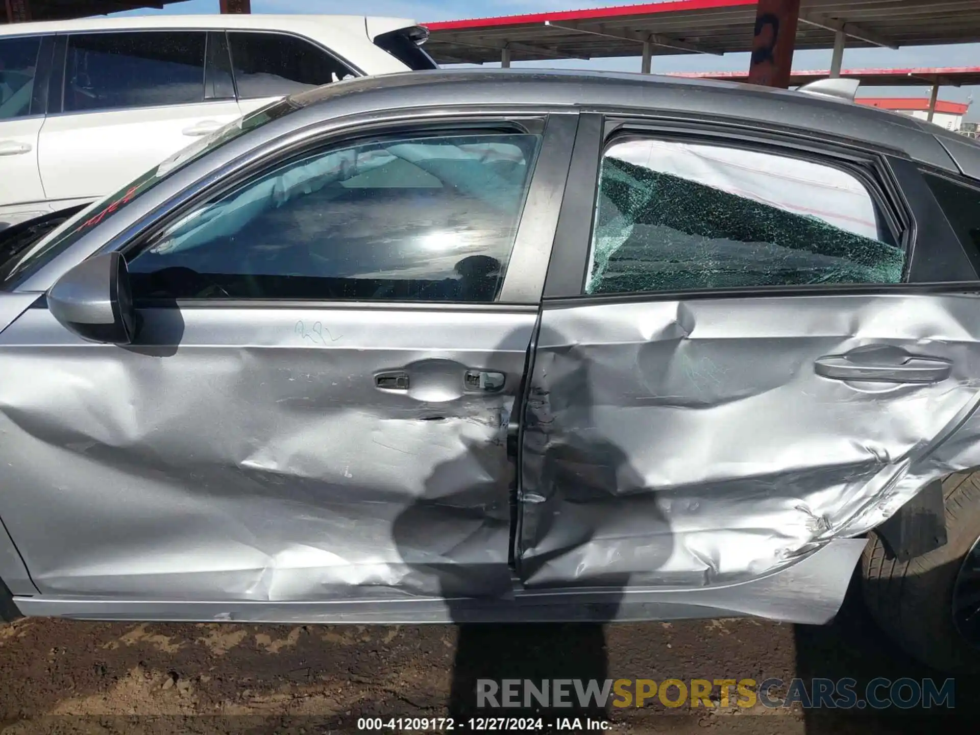 14 Photograph of a damaged car 19XFL2H50PE021073 HONDA CIVIC 2023