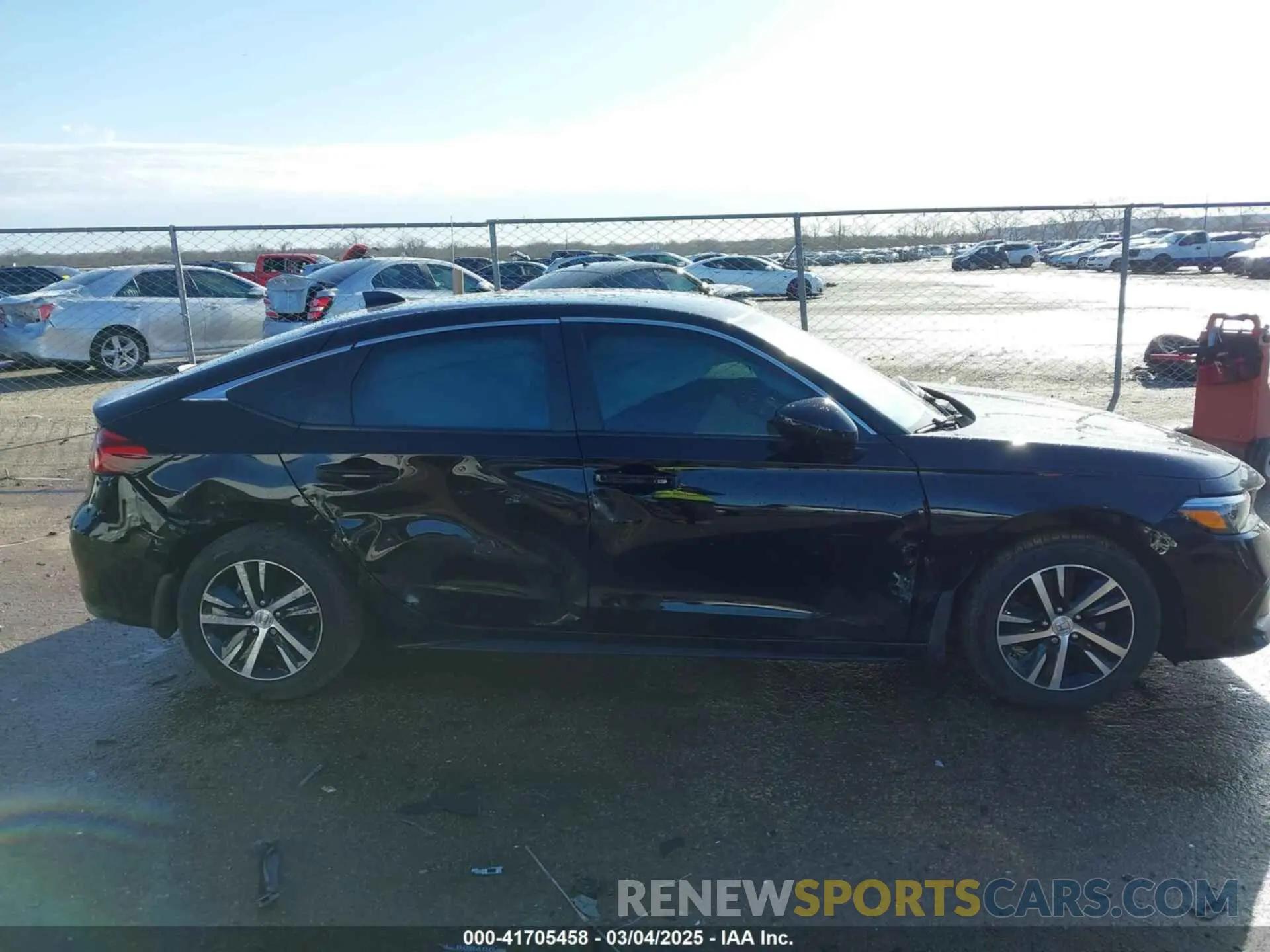 6 Photograph of a damaged car 19XFL2H57PE017716 HONDA CIVIC 2023