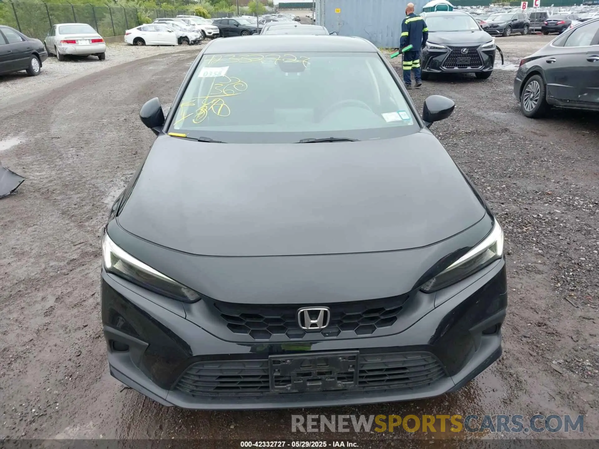 12 Photograph of a damaged car 19XFL2H58PE012640 HONDA CIVIC 2023