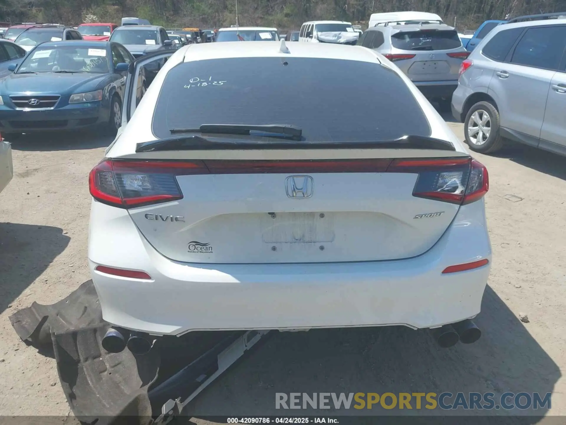 15 Photograph of a damaged car 19XFL2H81PE000324 HONDA CIVIC 2023