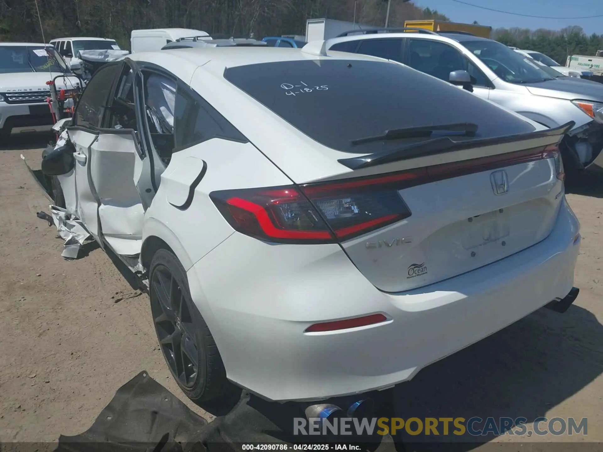 3 Photograph of a damaged car 19XFL2H81PE000324 HONDA CIVIC 2023
