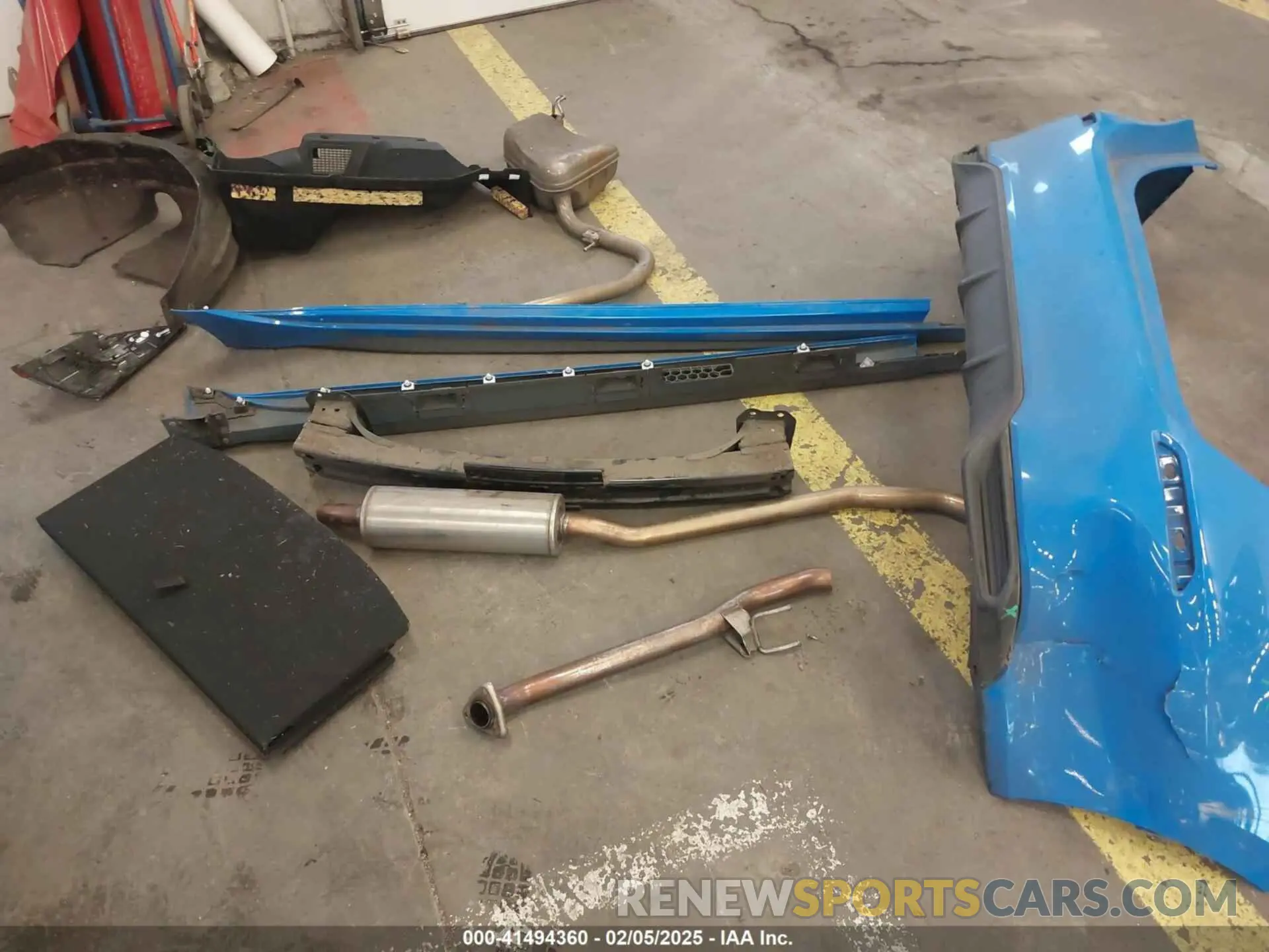 12 Photograph of a damaged car 19XFL2H81PE006415 HONDA CIVIC 2023