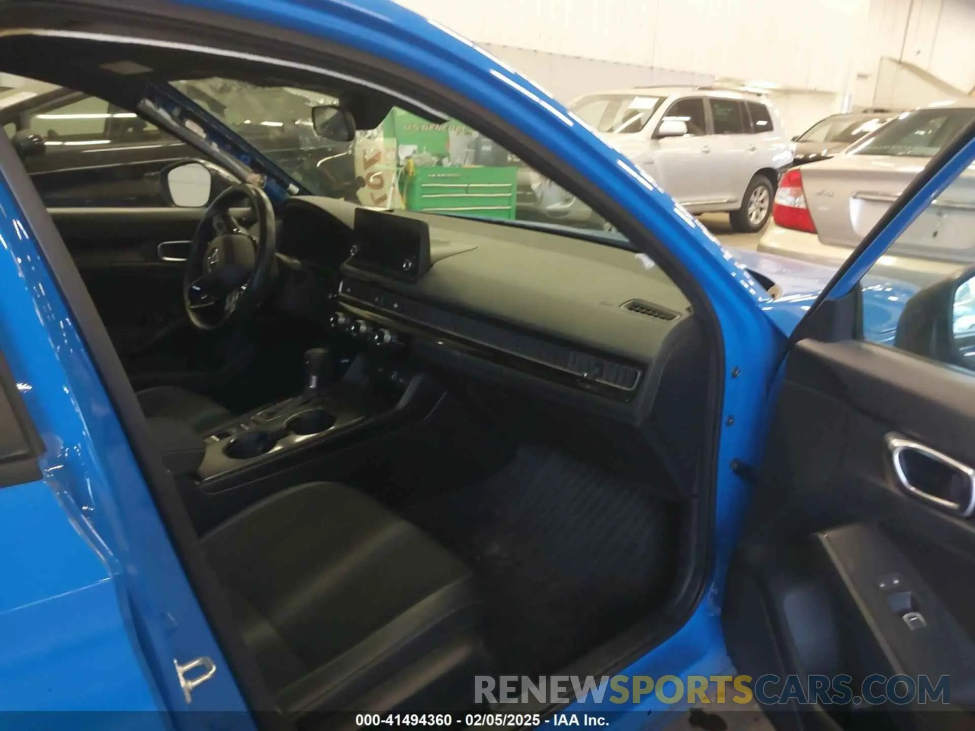 5 Photograph of a damaged car 19XFL2H81PE006415 HONDA CIVIC 2023