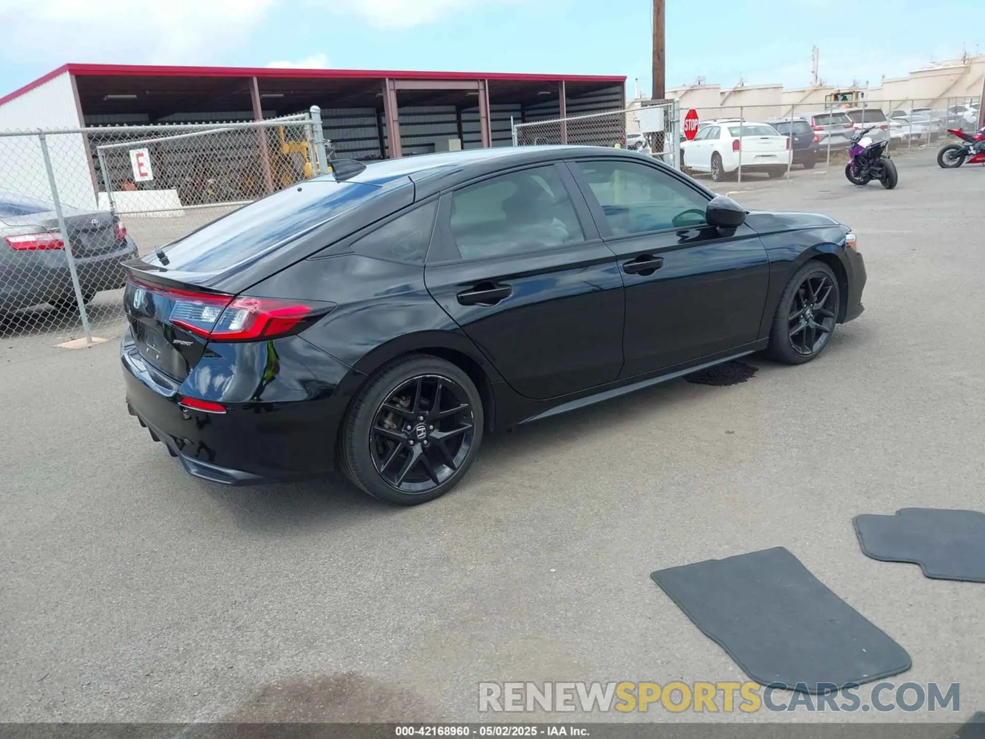 4 Photograph of a damaged car 19XFL2H82PE013258 HONDA CIVIC 2023