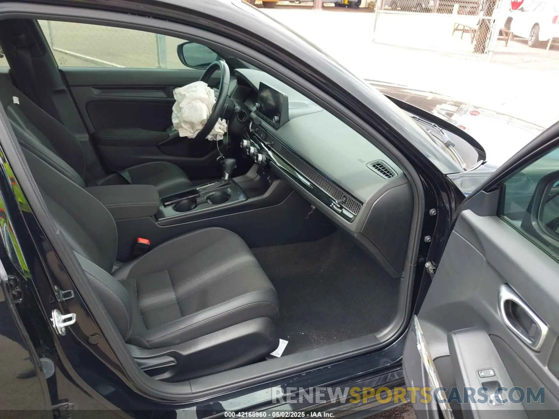 5 Photograph of a damaged car 19XFL2H82PE013258 HONDA CIVIC 2023