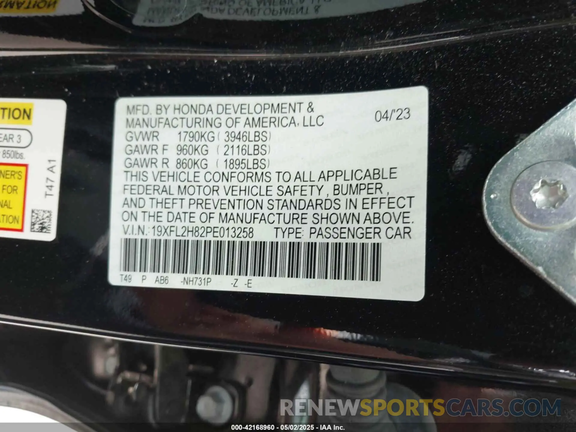 9 Photograph of a damaged car 19XFL2H82PE013258 HONDA CIVIC 2023