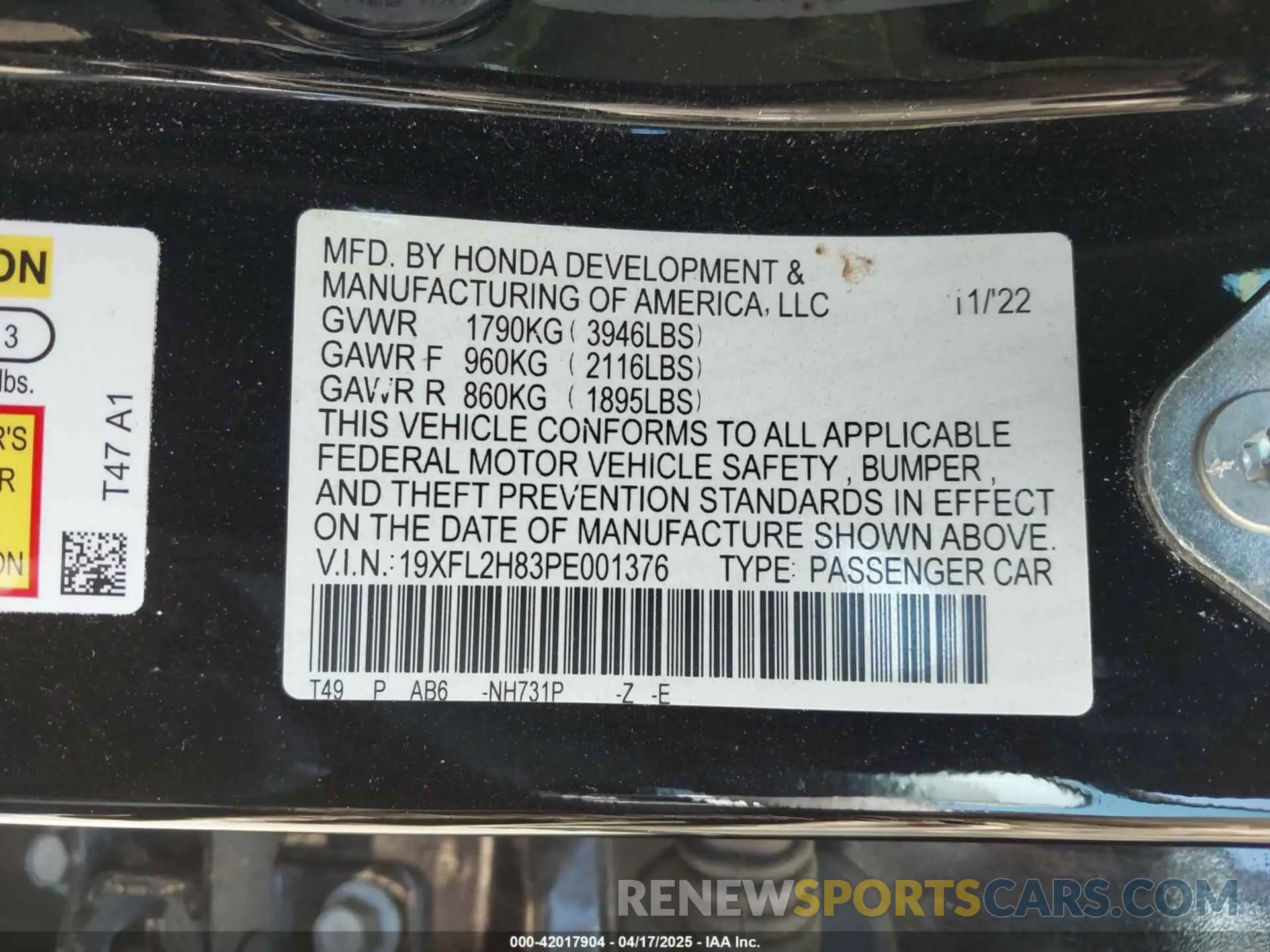 9 Photograph of a damaged car 19XFL2H83PE001376 HONDA CIVIC 2023