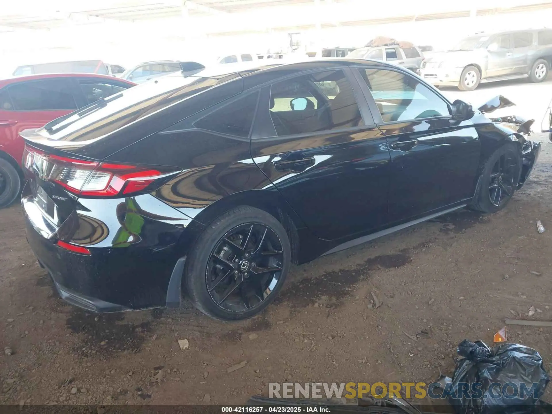 4 Photograph of a damaged car 19XFL2H83PE013527 HONDA CIVIC 2023