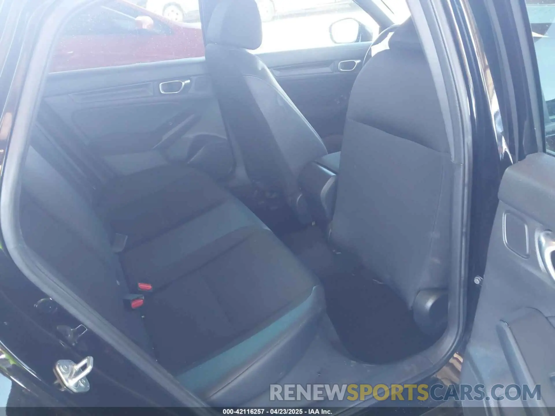 8 Photograph of a damaged car 19XFL2H83PE013527 HONDA CIVIC 2023