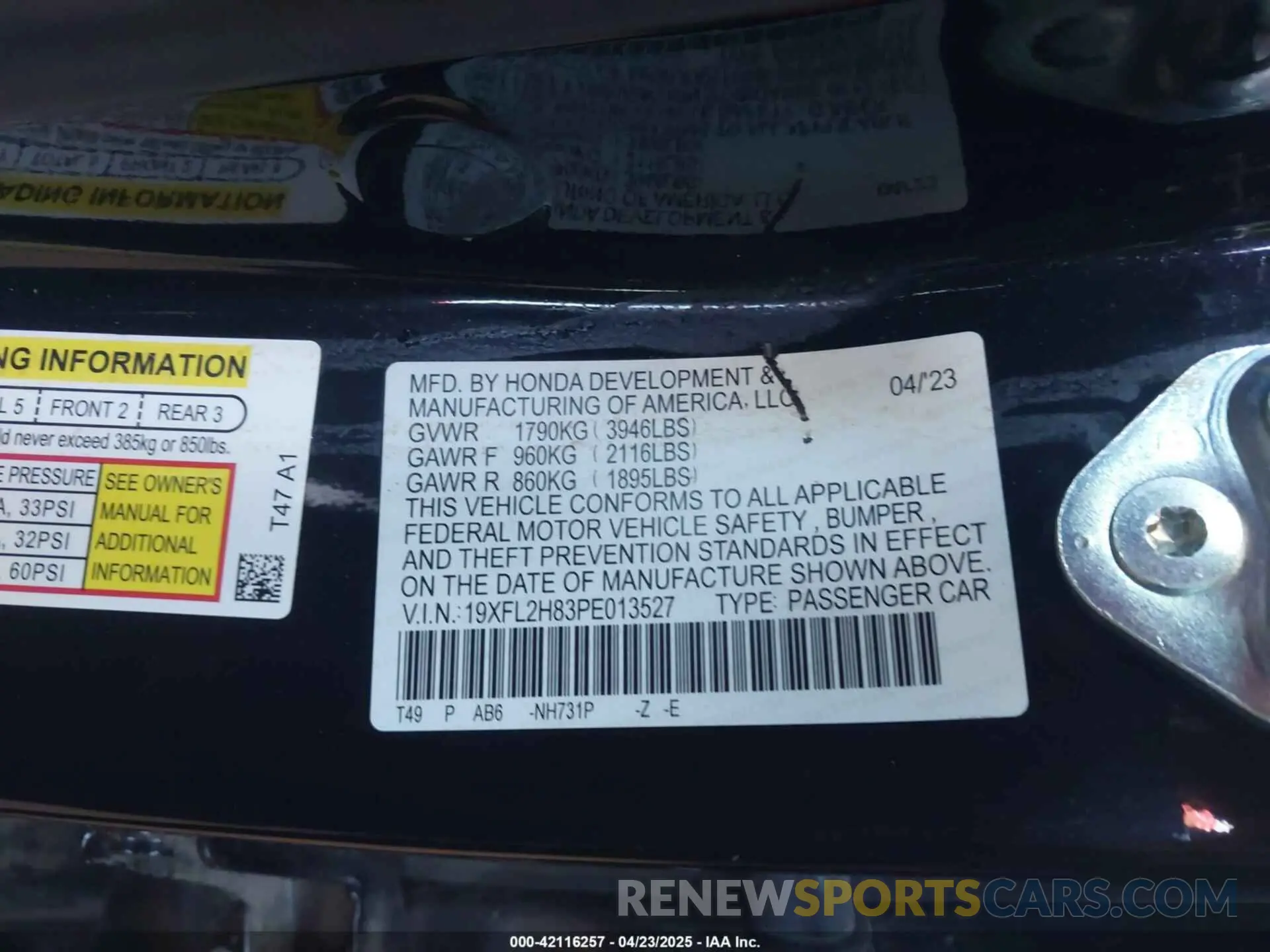 9 Photograph of a damaged car 19XFL2H83PE013527 HONDA CIVIC 2023