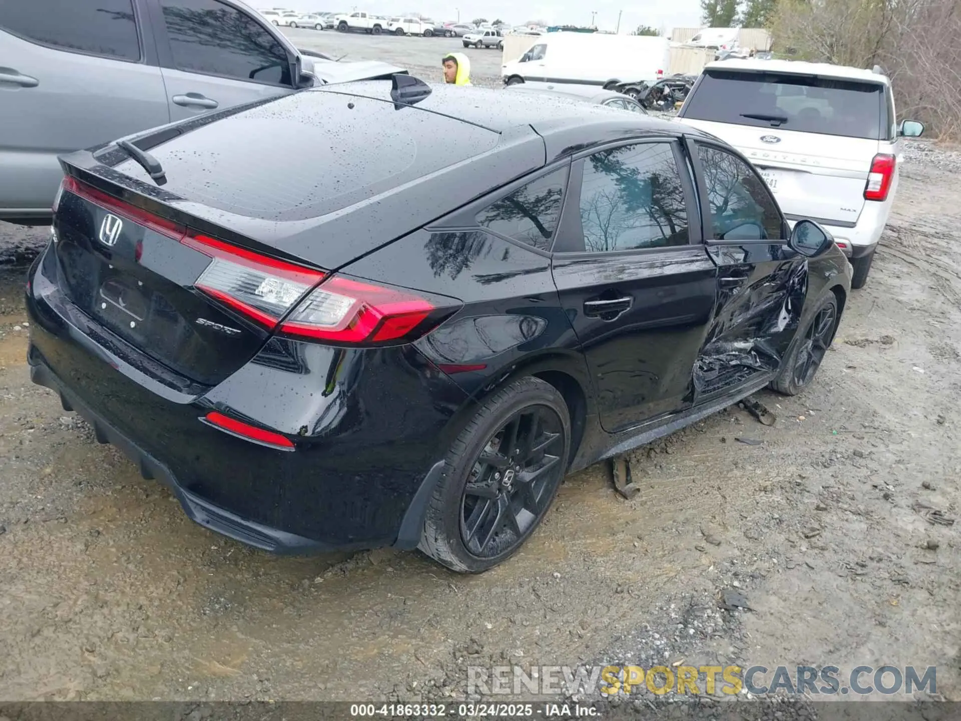 4 Photograph of a damaged car 19XFL2H83PE020753 HONDA CIVIC 2023