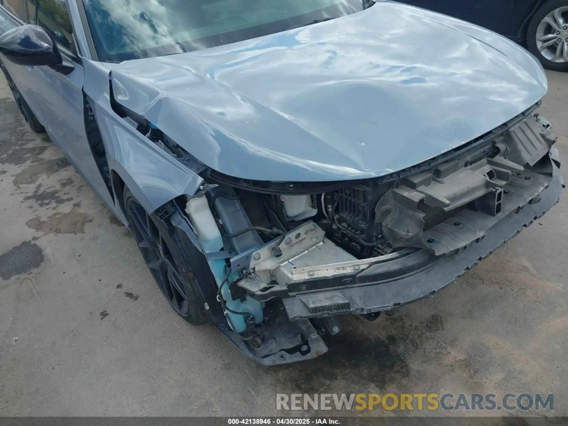 18 Photograph of a damaged car 19XFL2H84PE010295 HONDA CIVIC 2023