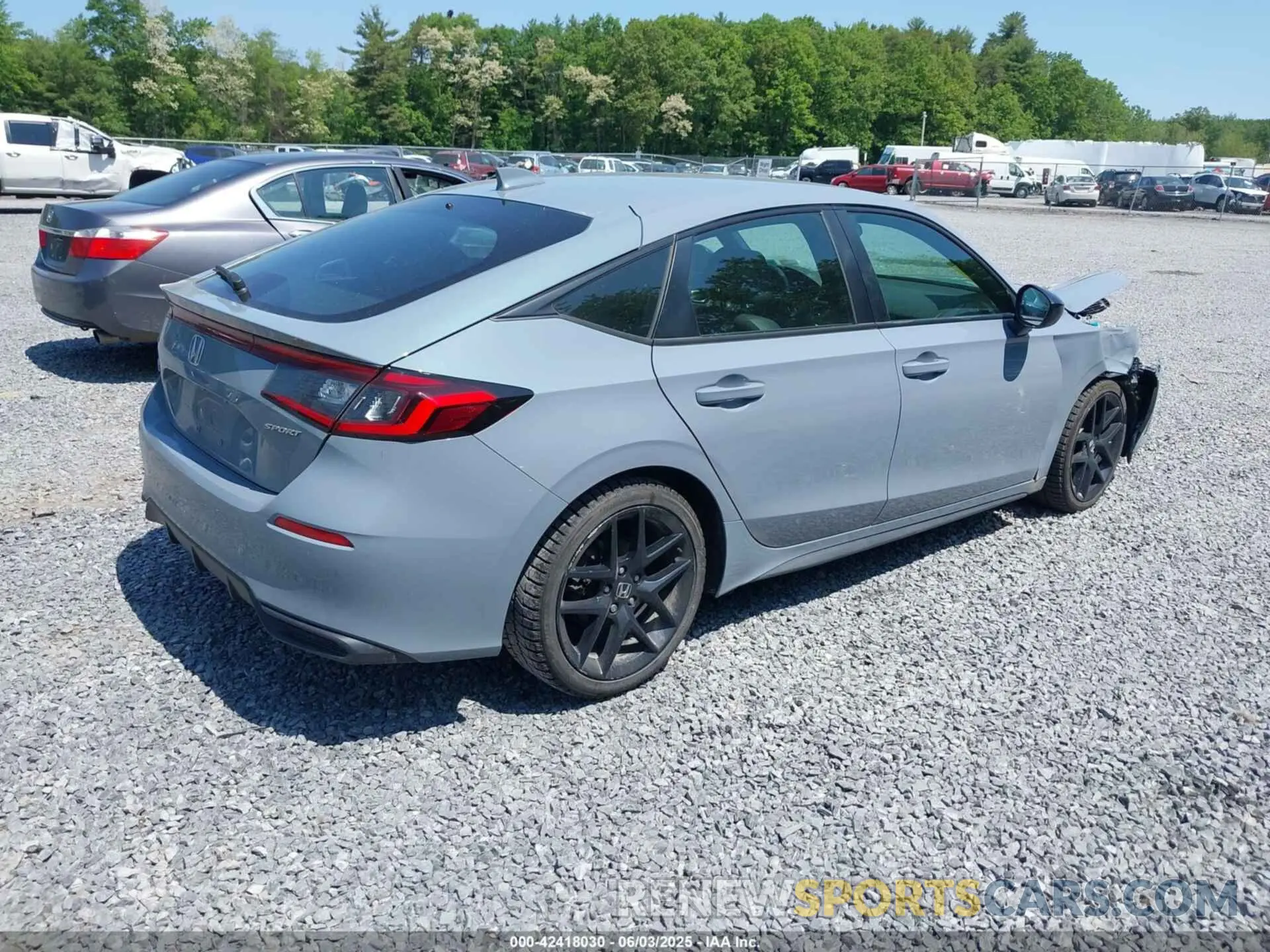 4 Photograph of a damaged car 19XFL2H84PE017876 HONDA CIVIC 2023
