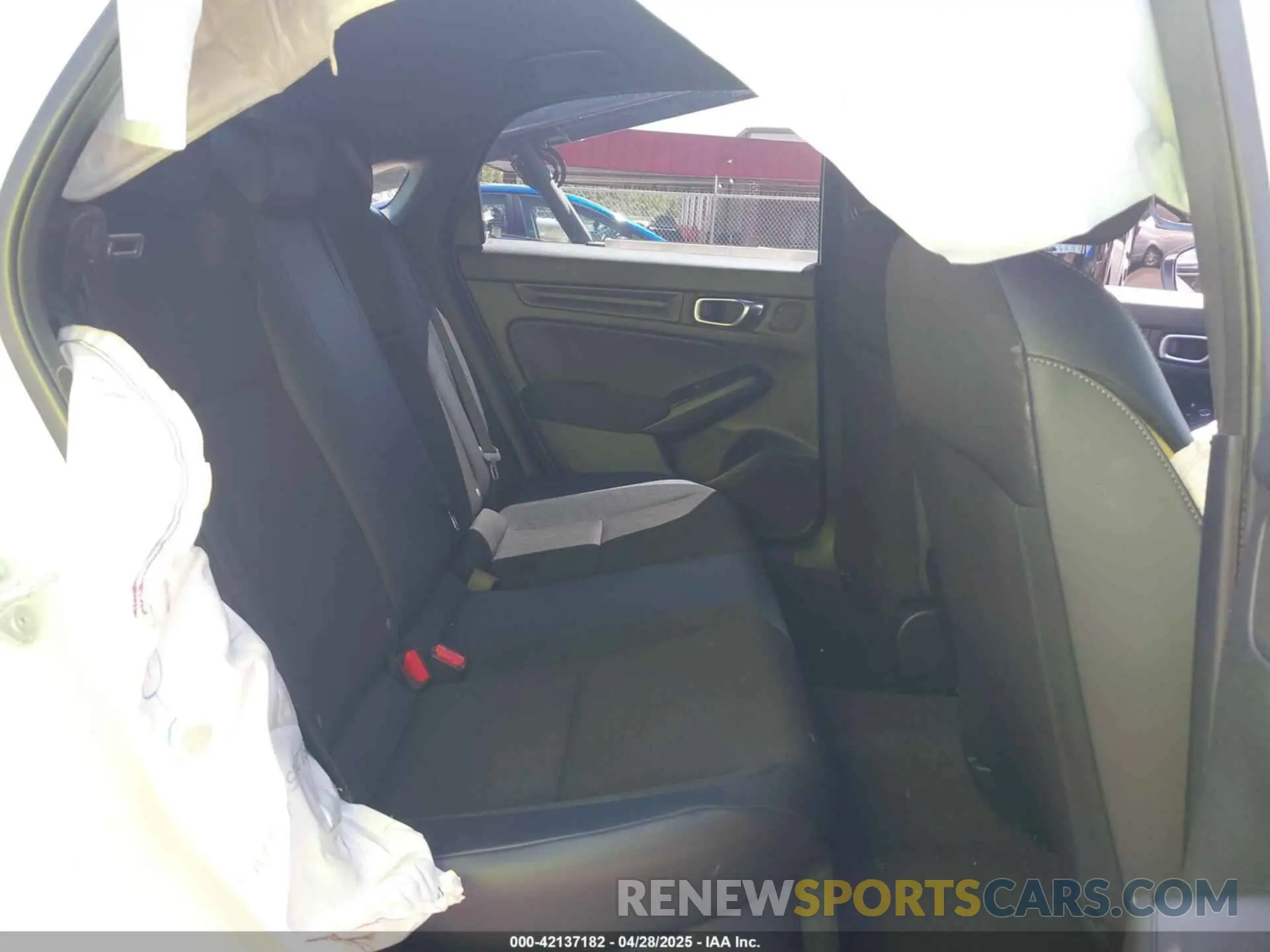 8 Photograph of a damaged car 19XFL2H84PE019966 HONDA CIVIC 2023
