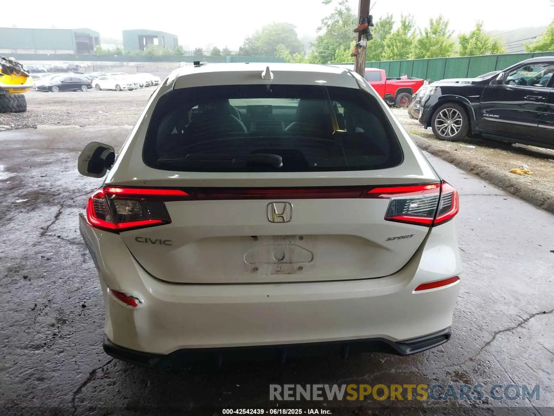 16 Photograph of a damaged car 19XFL2H84PE022219 HONDA CIVIC 2023