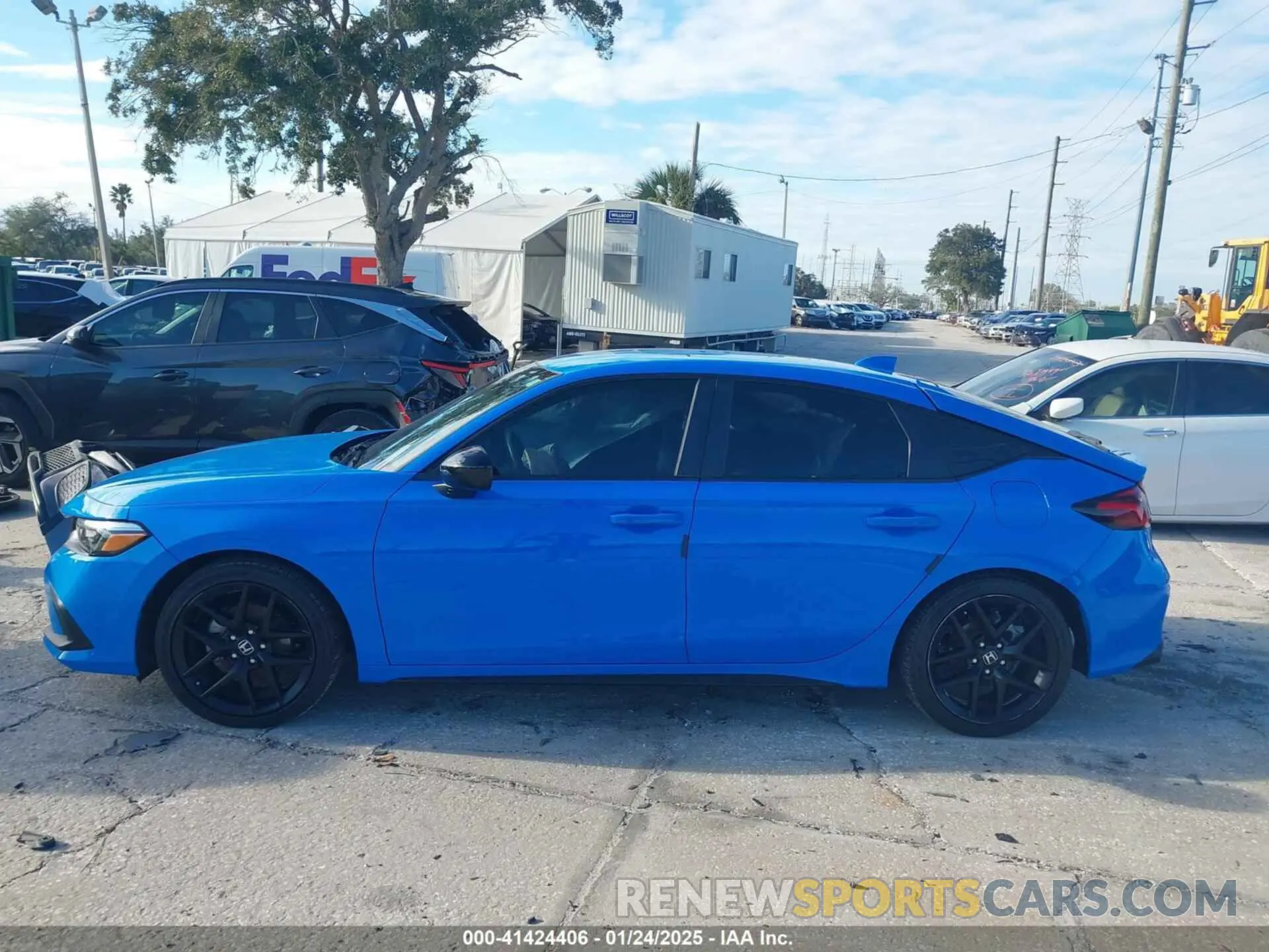 13 Photograph of a damaged car 19XFL2H85PE006840 HONDA CIVIC 2023