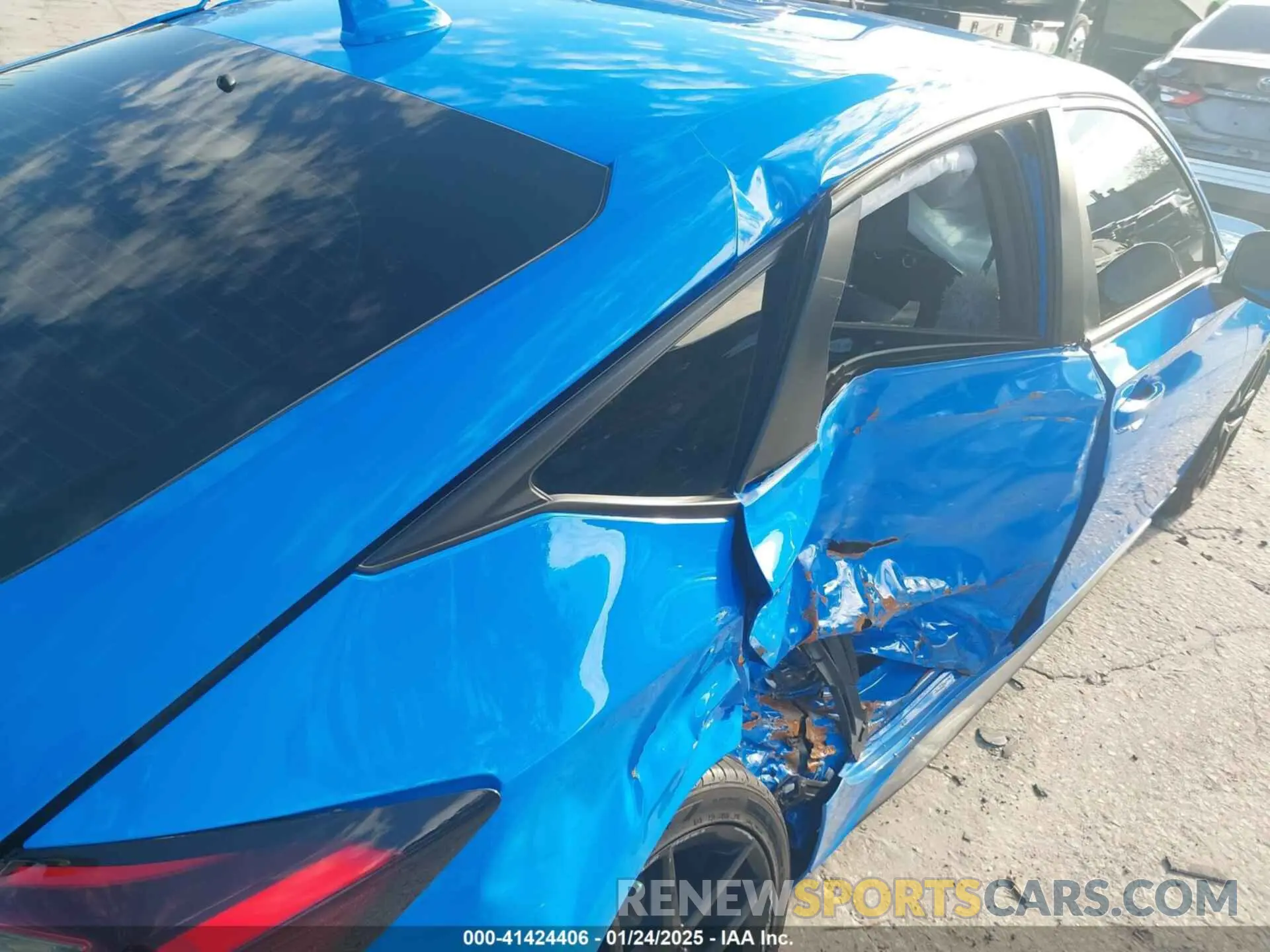 17 Photograph of a damaged car 19XFL2H85PE006840 HONDA CIVIC 2023