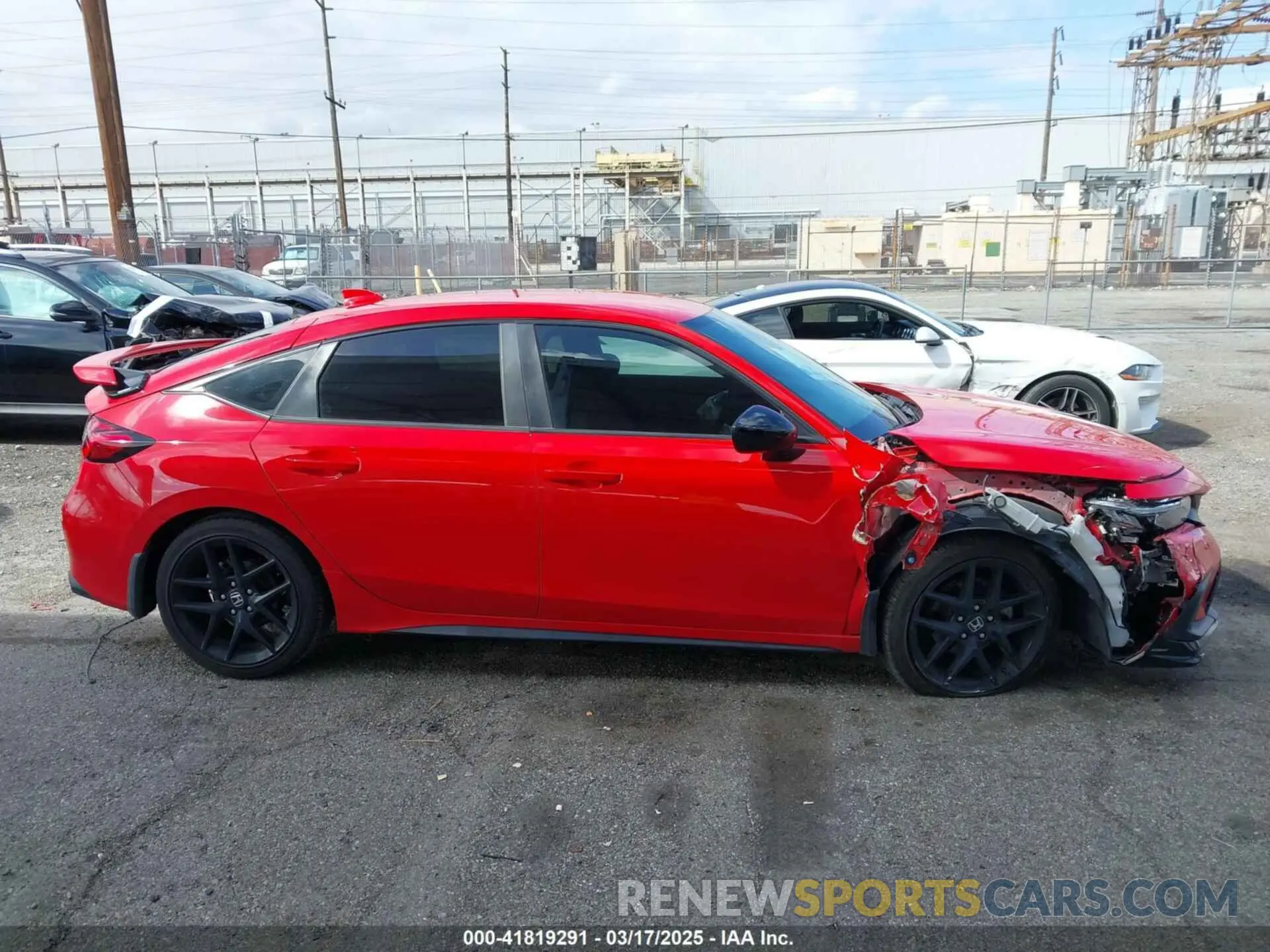 13 Photograph of a damaged car 19XFL2H85PE012038 HONDA CIVIC 2023