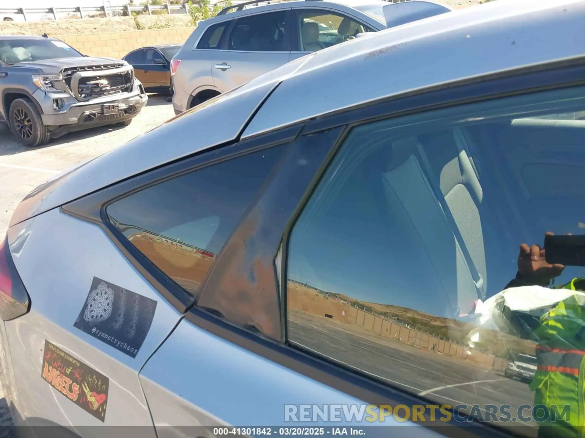 6 Photograph of a damaged car 19XFL2H86PE002828 HONDA CIVIC 2023