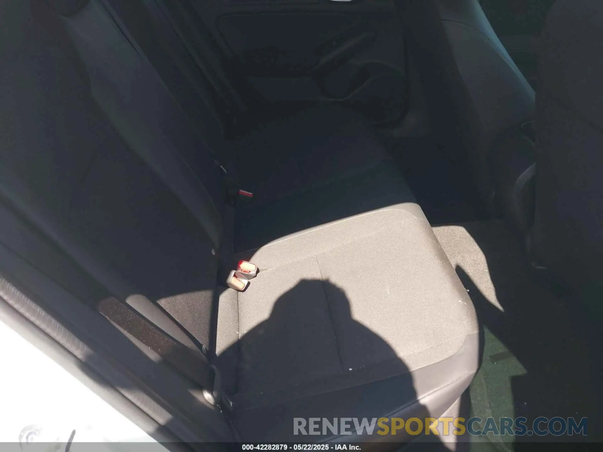 8 Photograph of a damaged car 19XFL2H86PE005986 HONDA CIVIC 2023