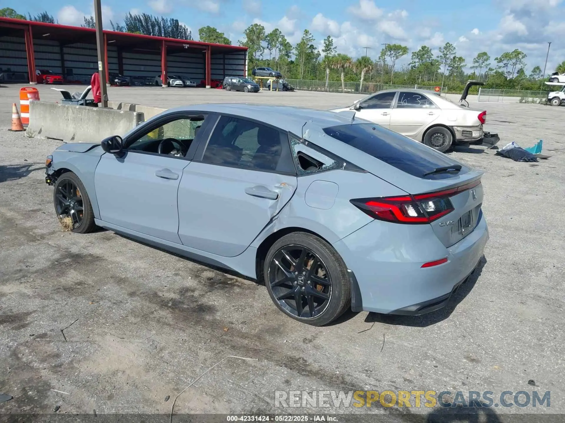 1 Photograph of a damaged car 19XFL2H86PE021220 HONDA CIVIC 2023