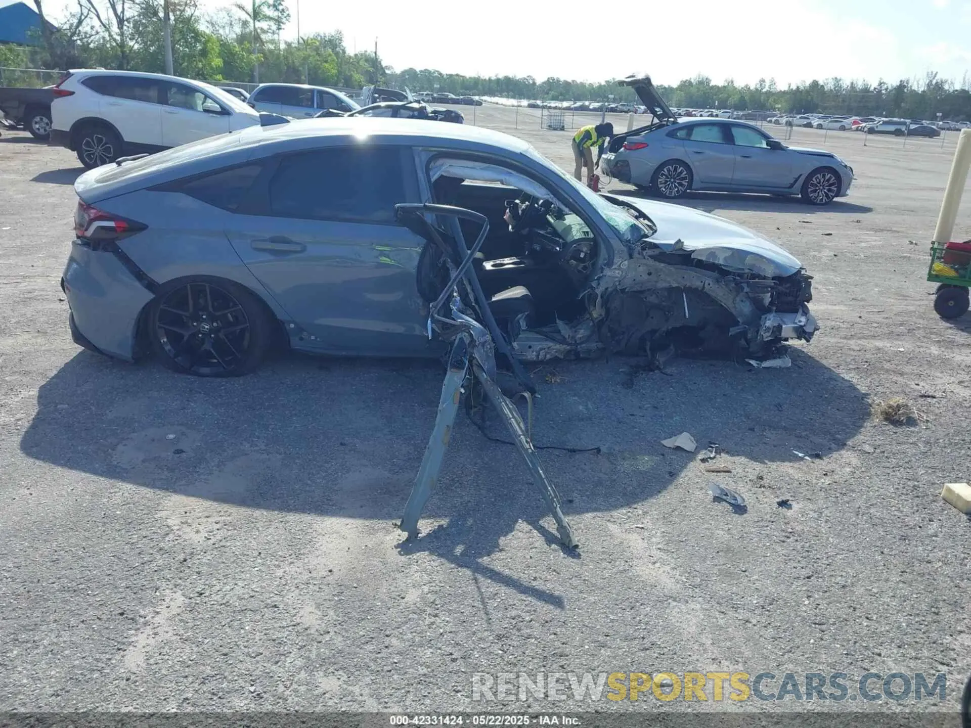 14 Photograph of a damaged car 19XFL2H86PE021220 HONDA CIVIC 2023