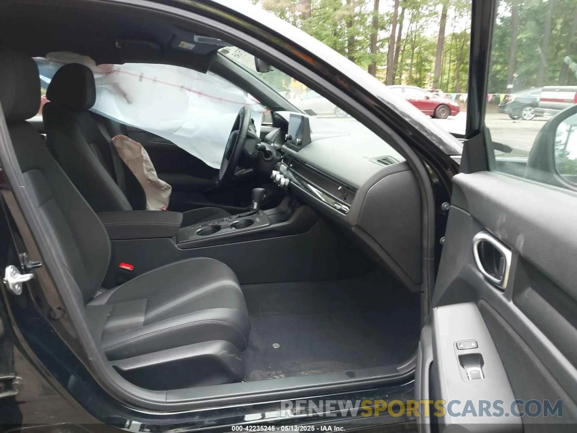 5 Photograph of a damaged car 19XFL2H87PE001364 HONDA CIVIC 2023