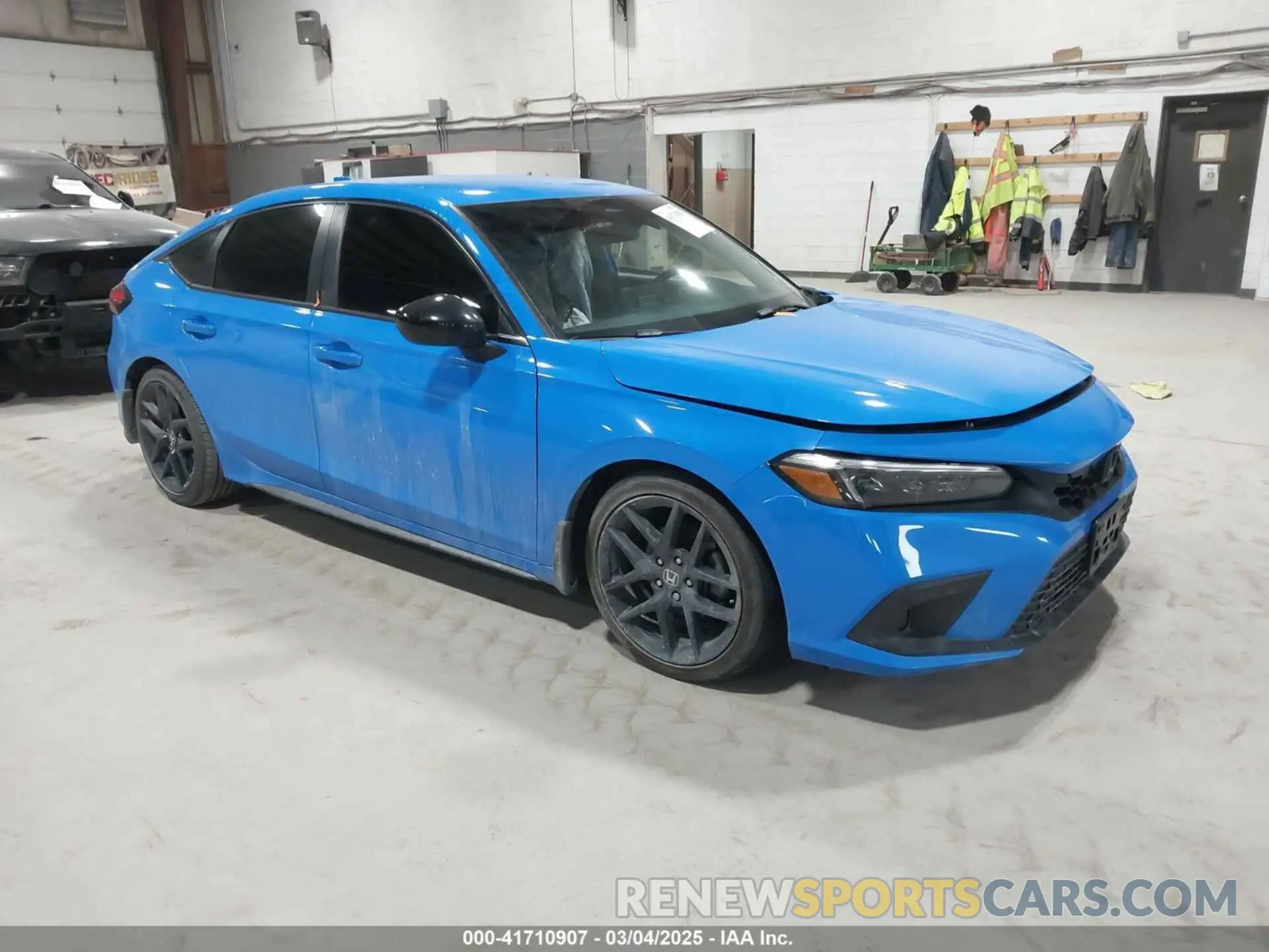 1 Photograph of a damaged car 19XFL2H87PE002241 HONDA CIVIC 2023