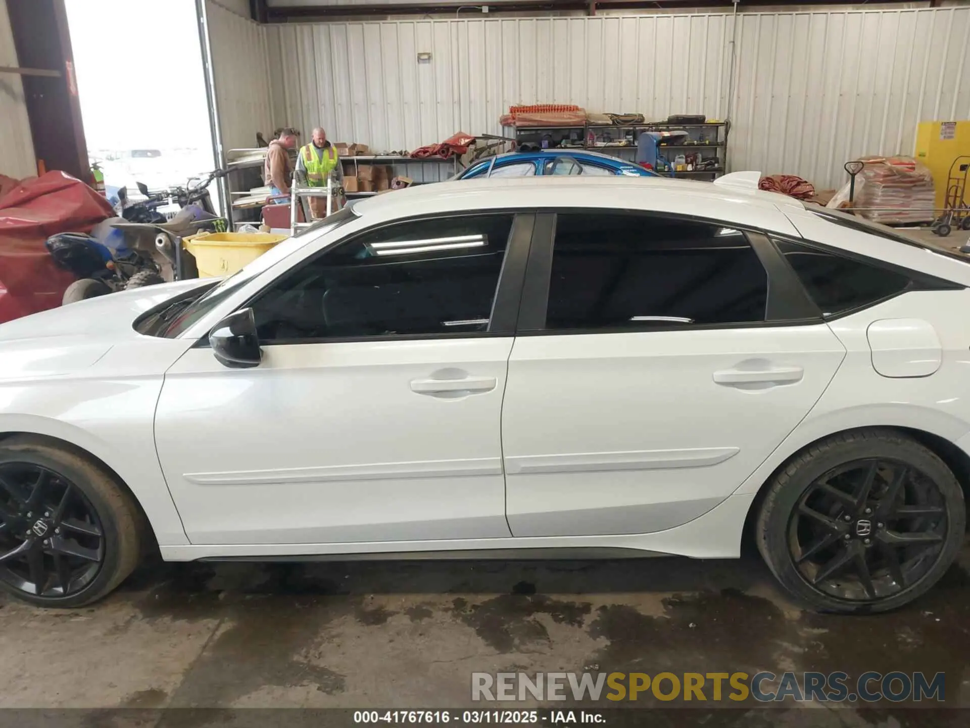 14 Photograph of a damaged car 19XFL2H87PE002255 HONDA CIVIC 2023
