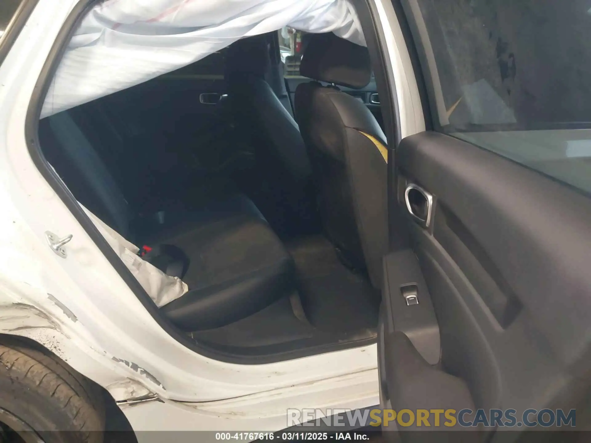 8 Photograph of a damaged car 19XFL2H87PE002255 HONDA CIVIC 2023