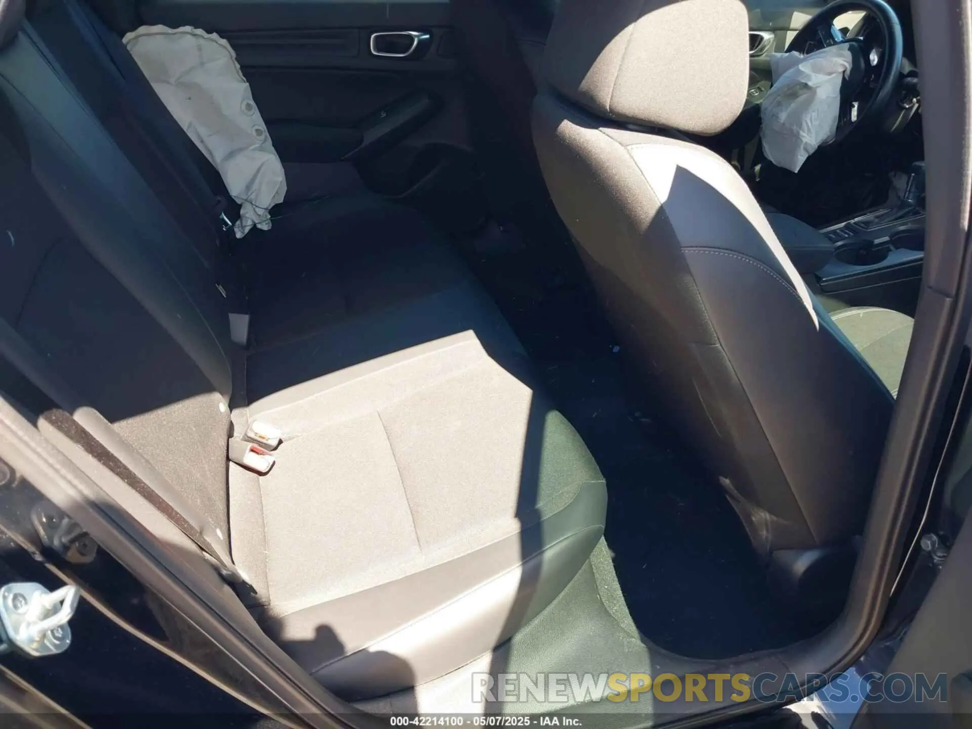 8 Photograph of a damaged car 19XFL2H88PE019517 HONDA CIVIC 2023