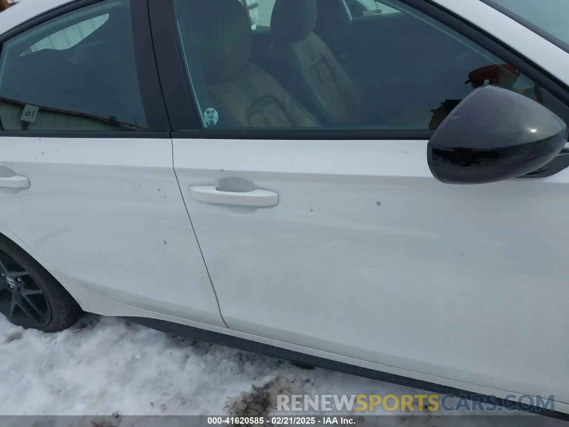 13 Photograph of a damaged car 19XFL2H8XPE005571 HONDA CIVIC 2023