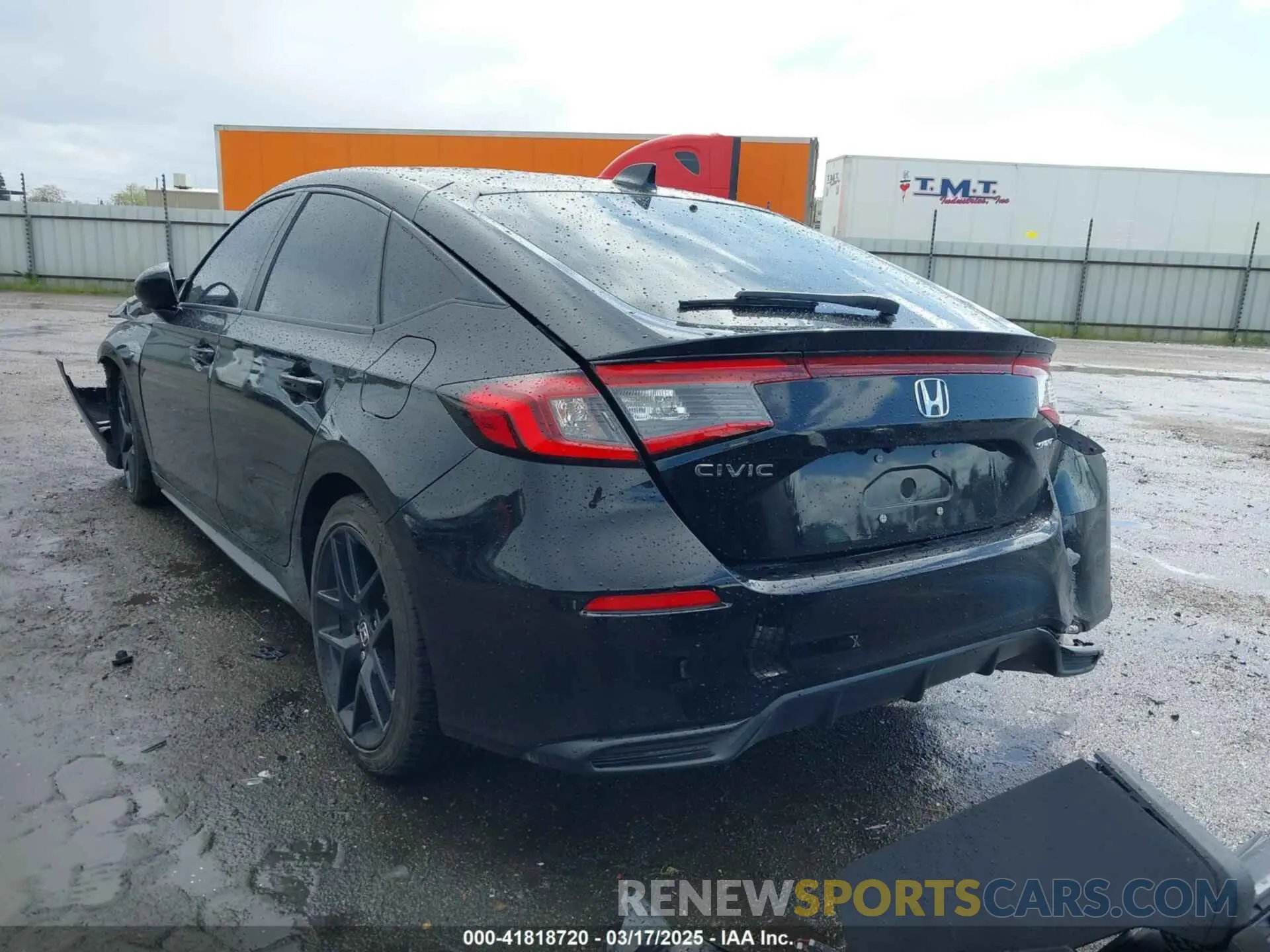 3 Photograph of a damaged car 19XFL2H8XPE020359 HONDA CIVIC 2023