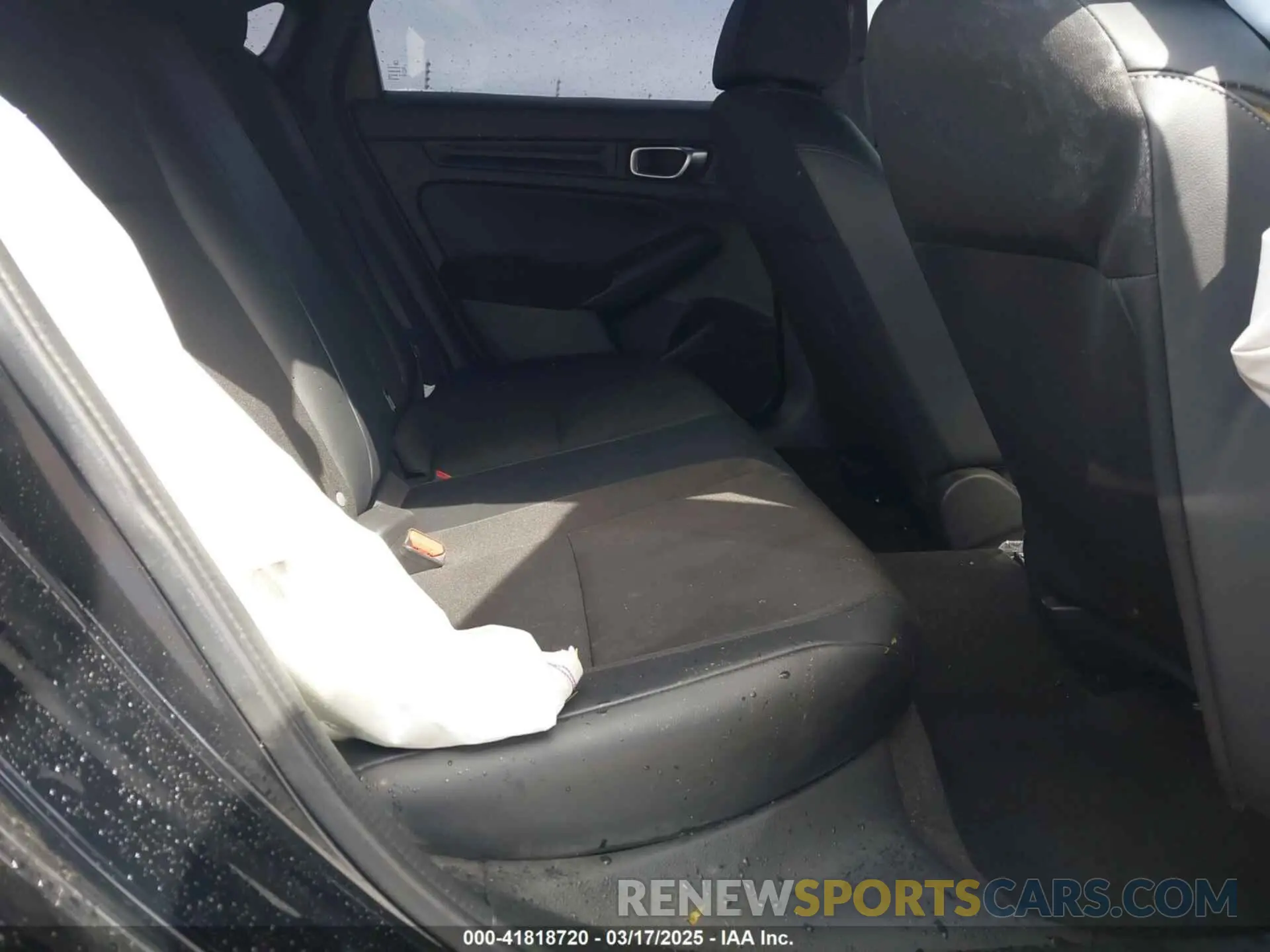 8 Photograph of a damaged car 19XFL2H8XPE020359 HONDA CIVIC 2023