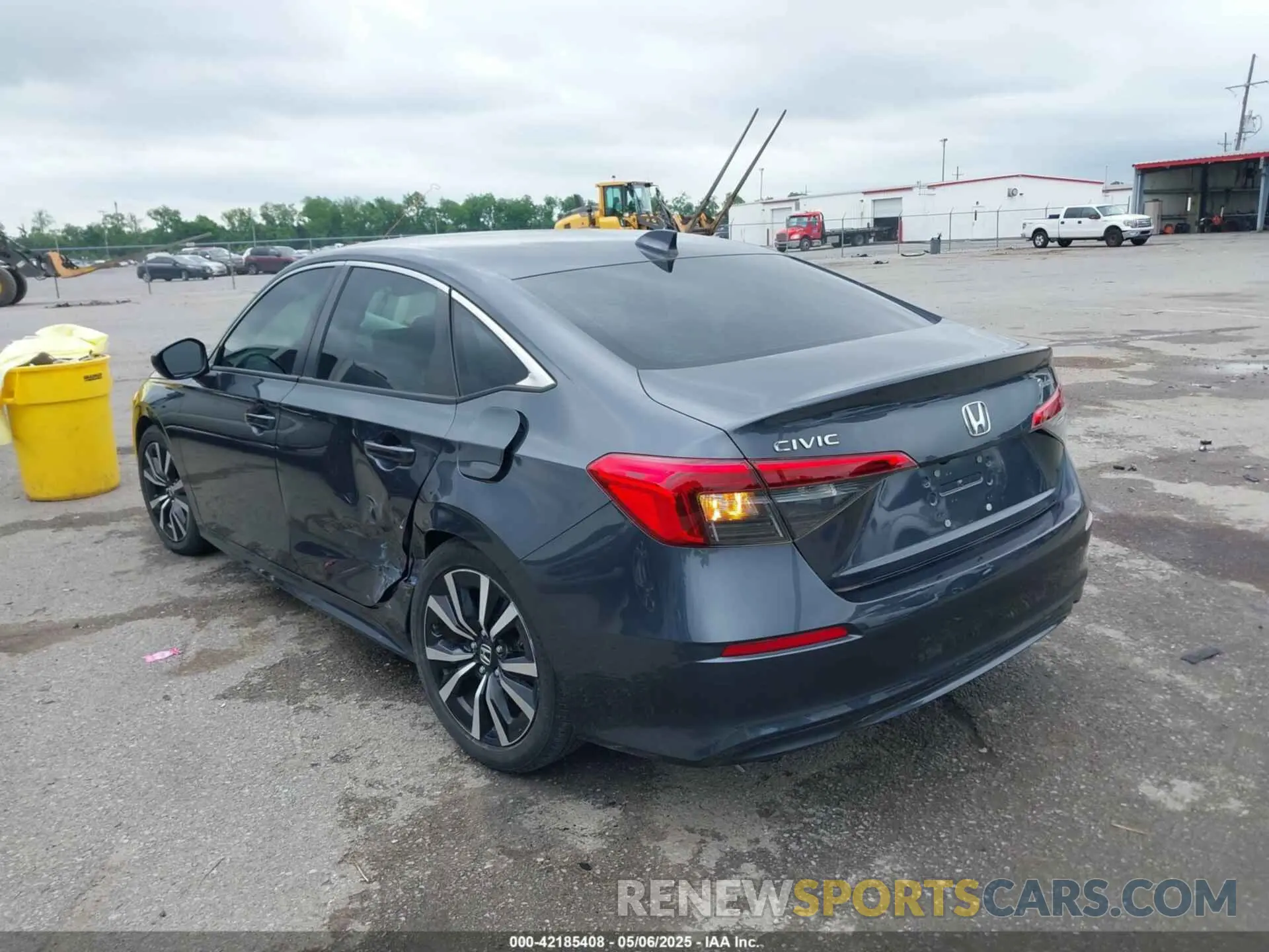 3 Photograph of a damaged car 2HGFE1F73PH312228 HONDA CIVIC 2023