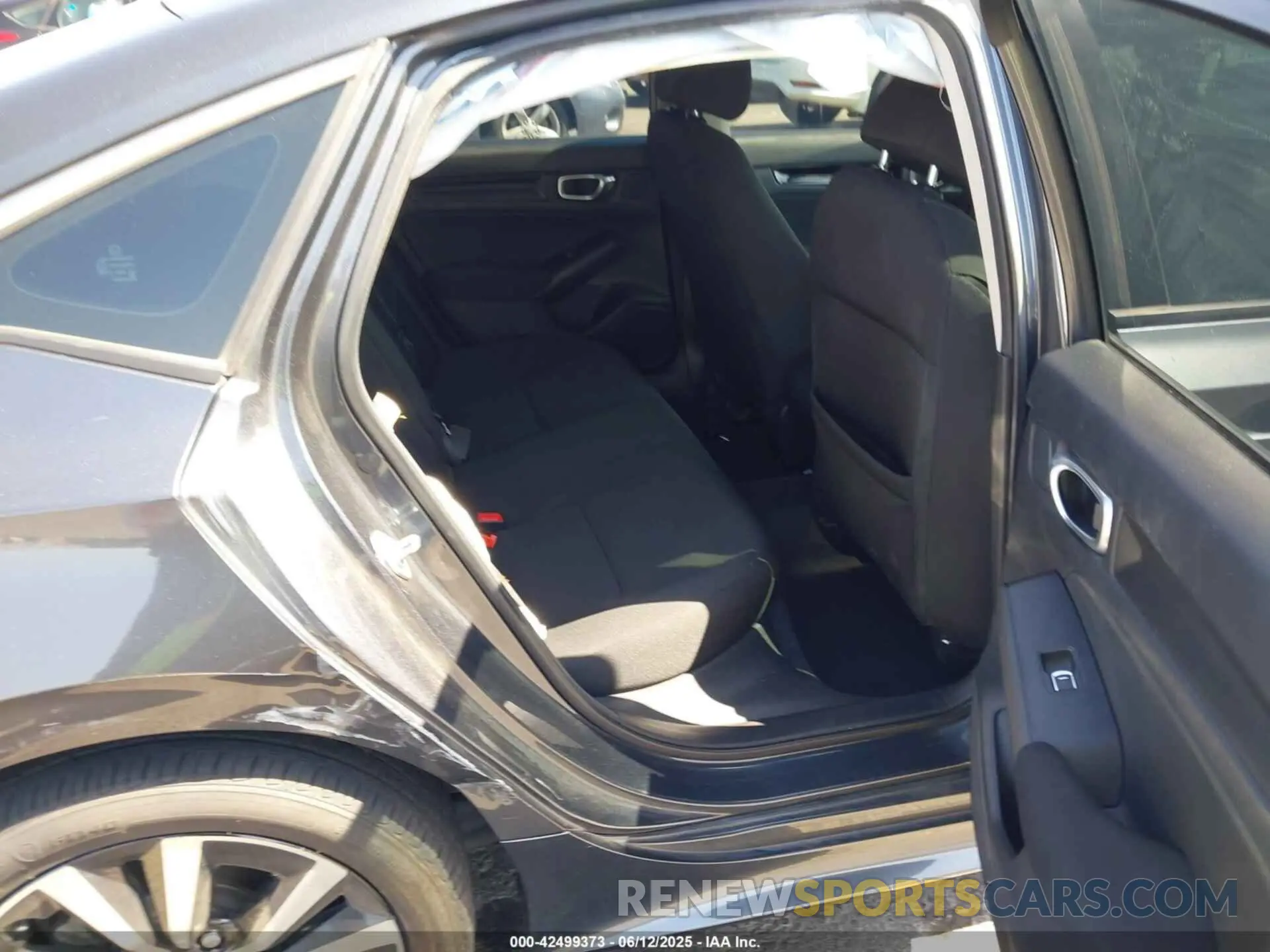 8 Photograph of a damaged car 2HGFE1F74PH323979 HONDA CIVIC 2023